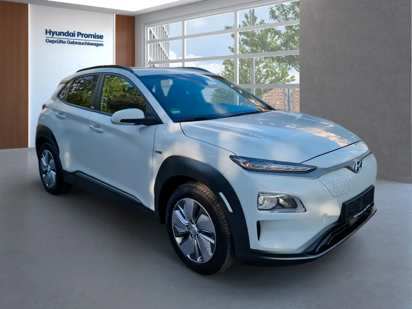 Hyundai KONA Advantage Elektro NAVI + Sitzheizung Weiß - 2