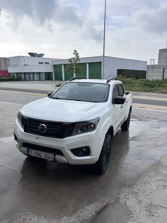 Nissan NP300 2019 из Европы — купить под ключ
