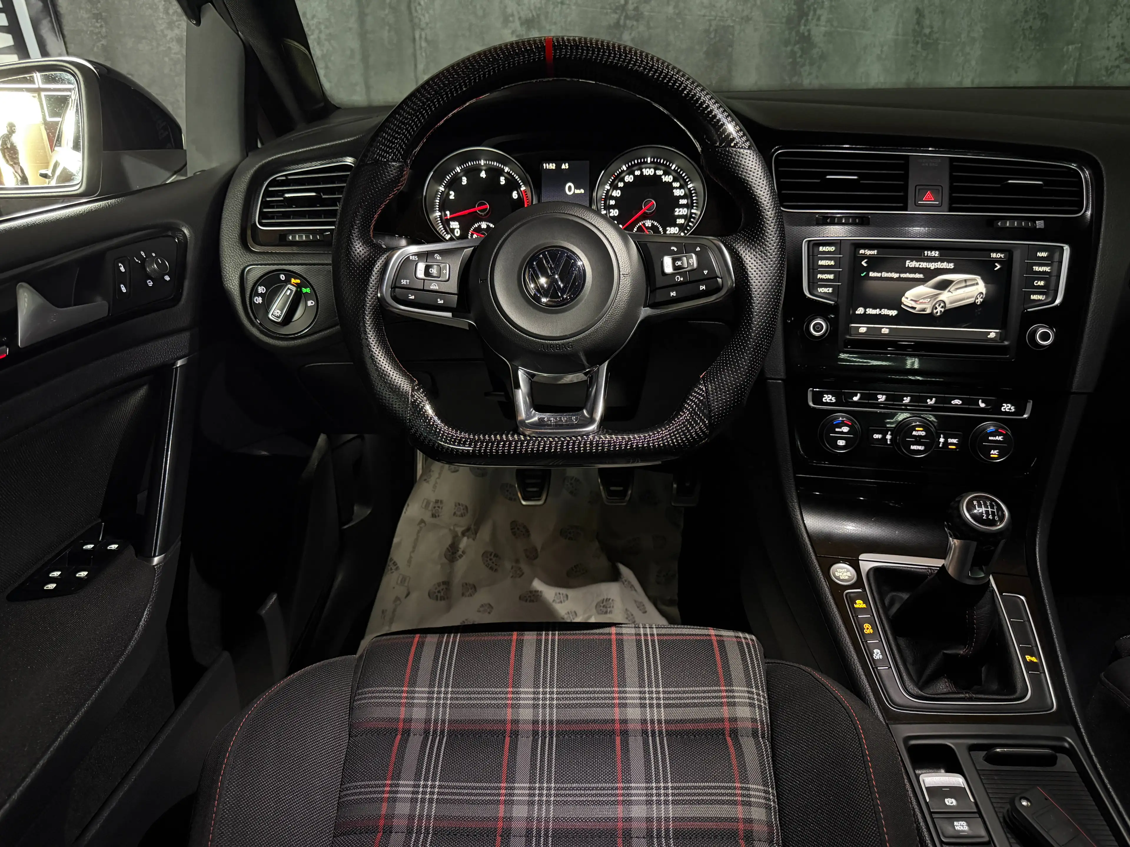 Volkswagen Golf GTI GTI Performance *XENON*SERVICEGEPFEGT* — photo 26