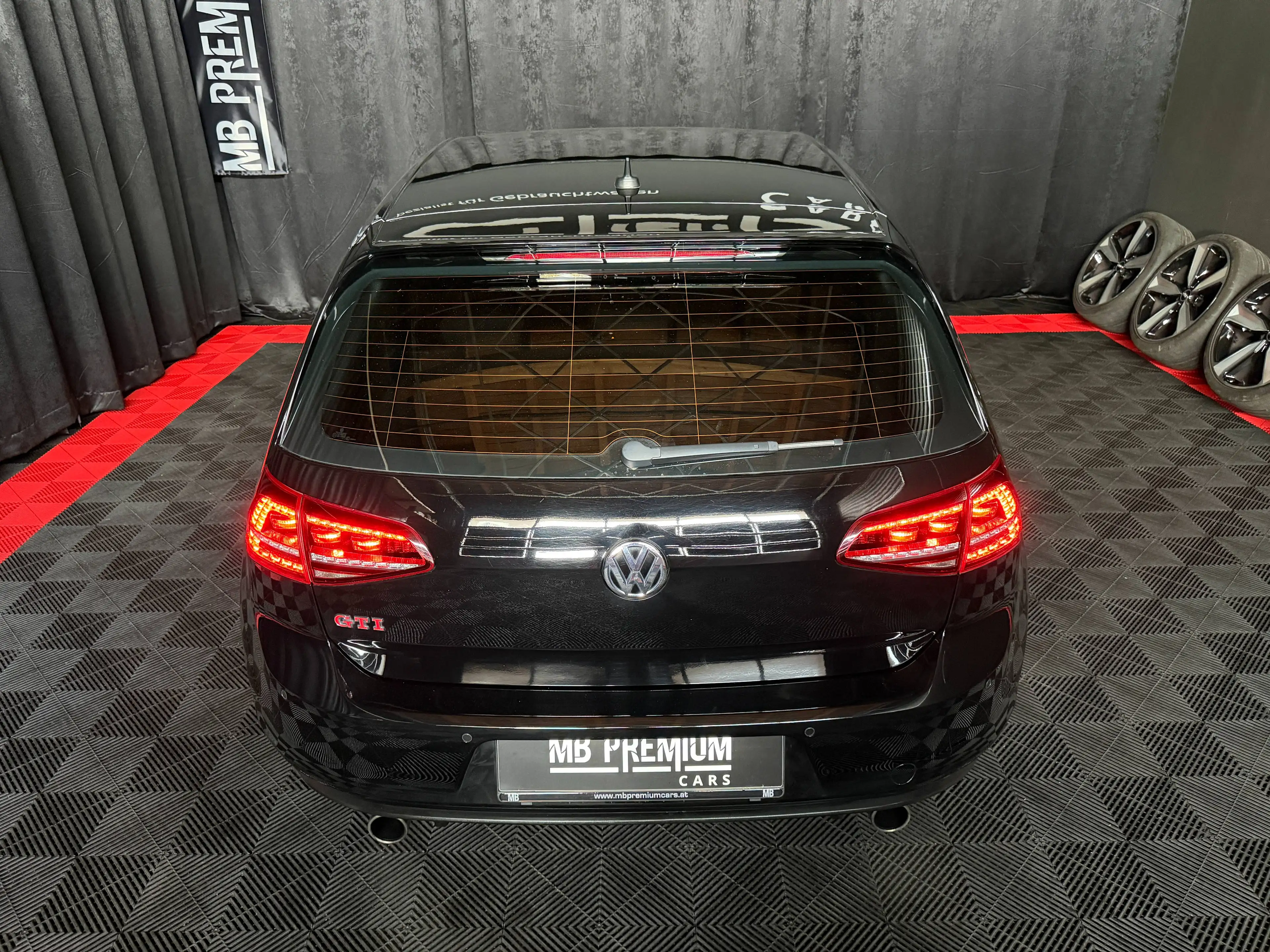 Volkswagen Golf GTI GTI Performance *XENON*SERVICEGEPFEGT* — photo 17