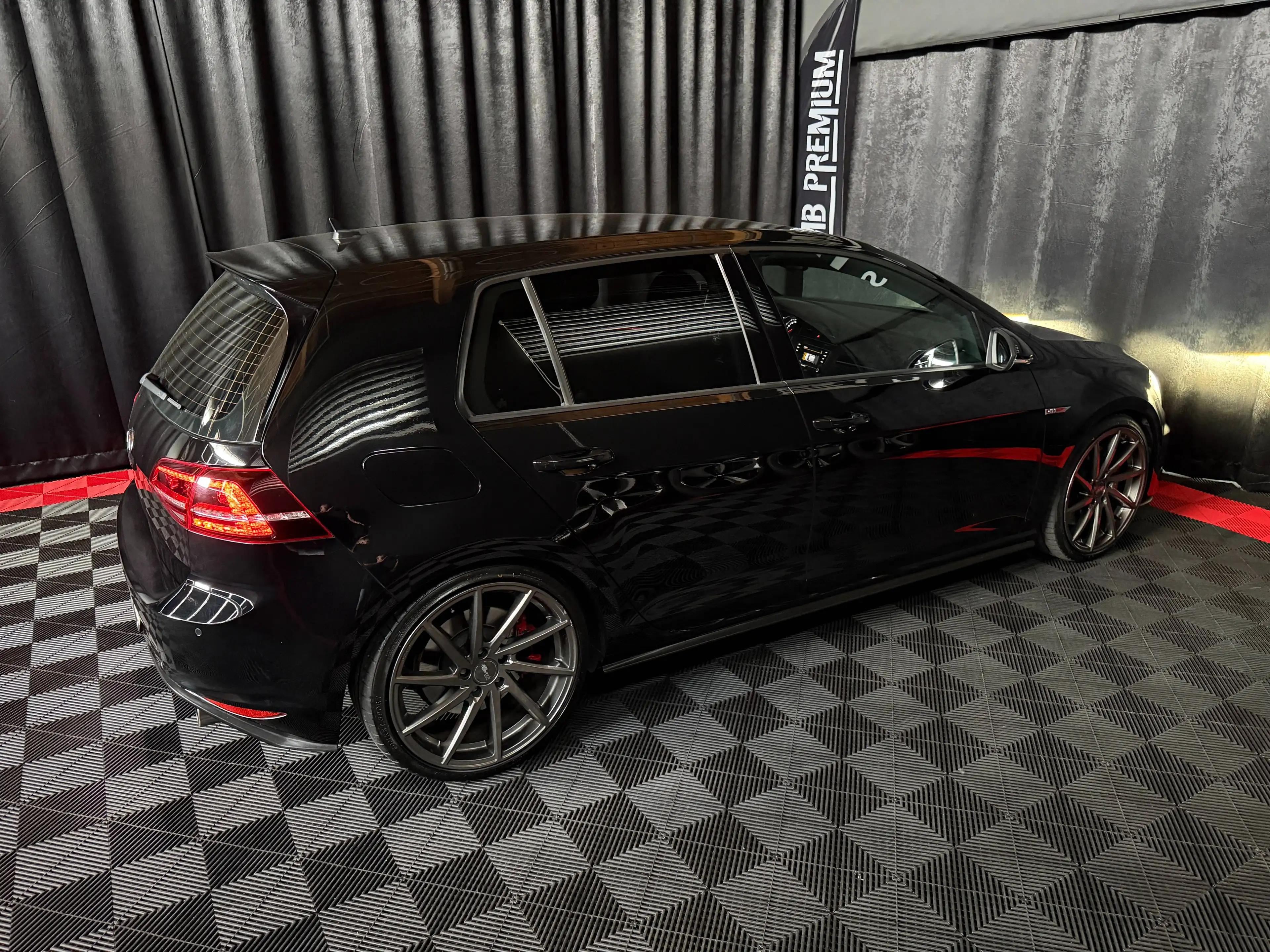Volkswagen Golf GTI GTI Performance *XENON*SERVICEGEPFEGT* — photo 14