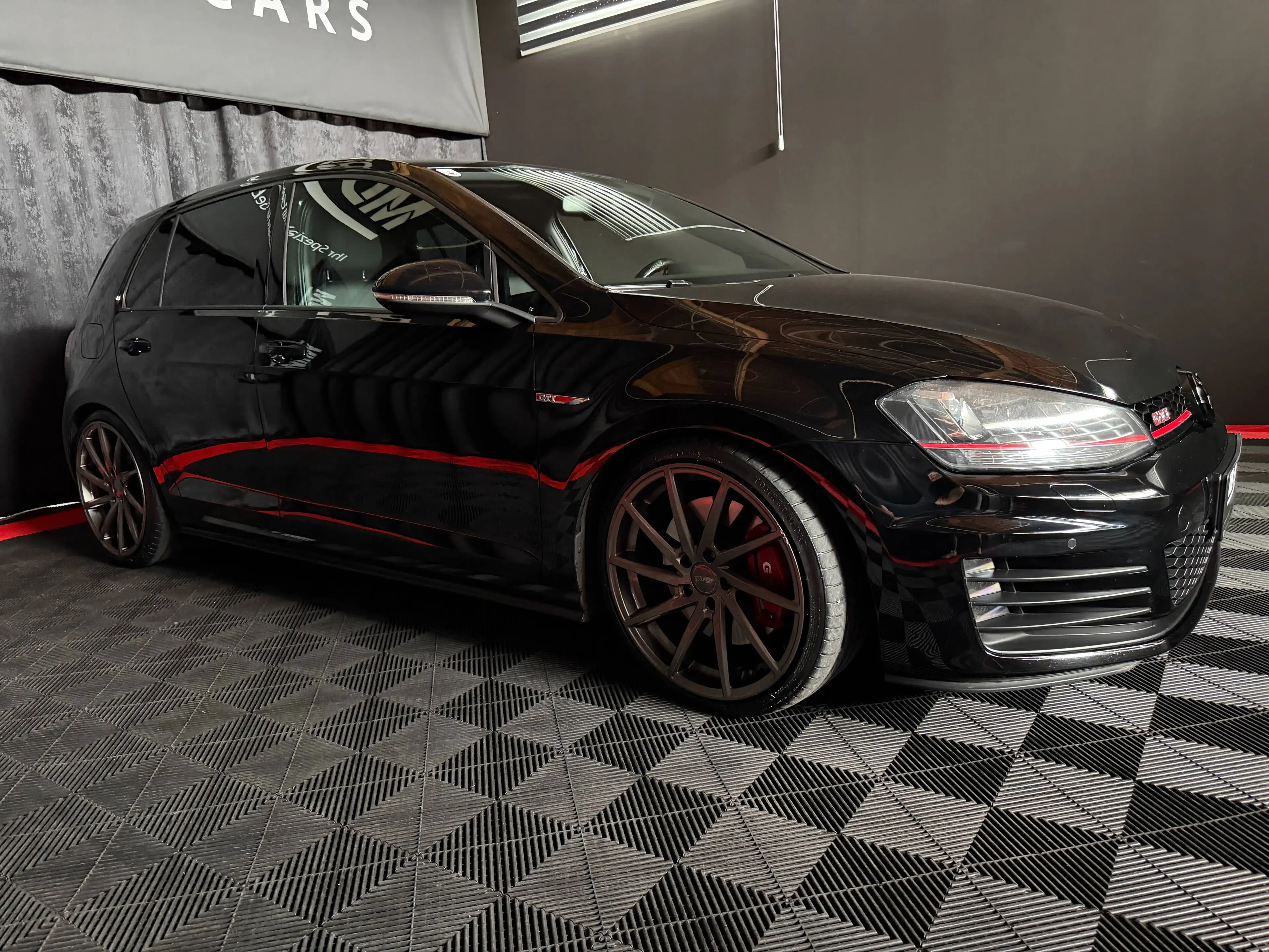 Volkswagen Golf GTI GTI Performance *XENON*SERVICEGEPFEGT* — photo 9