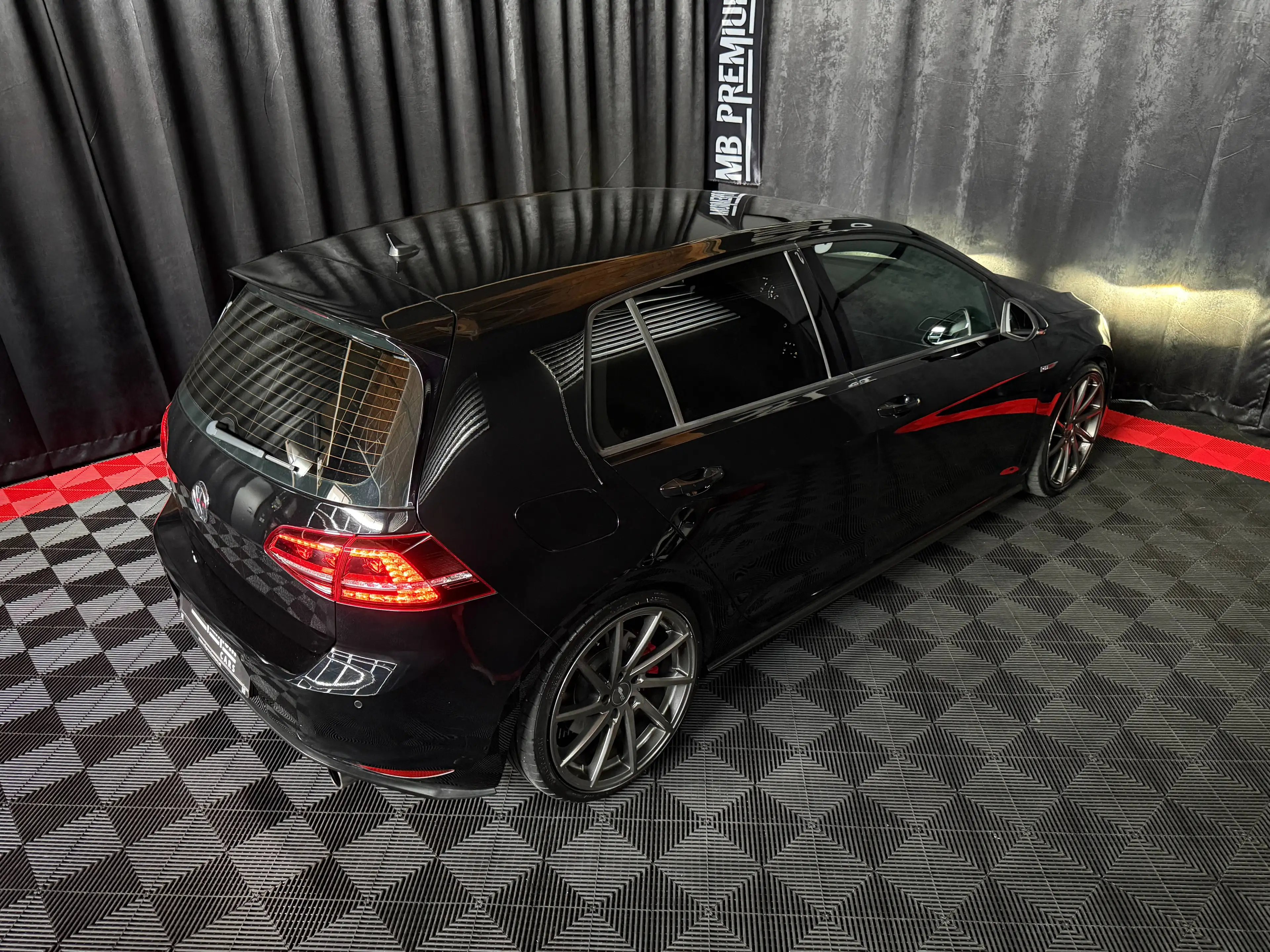 Volkswagen Golf GTI GTI Performance *XENON*SERVICEGEPFEGT* — photo 13
