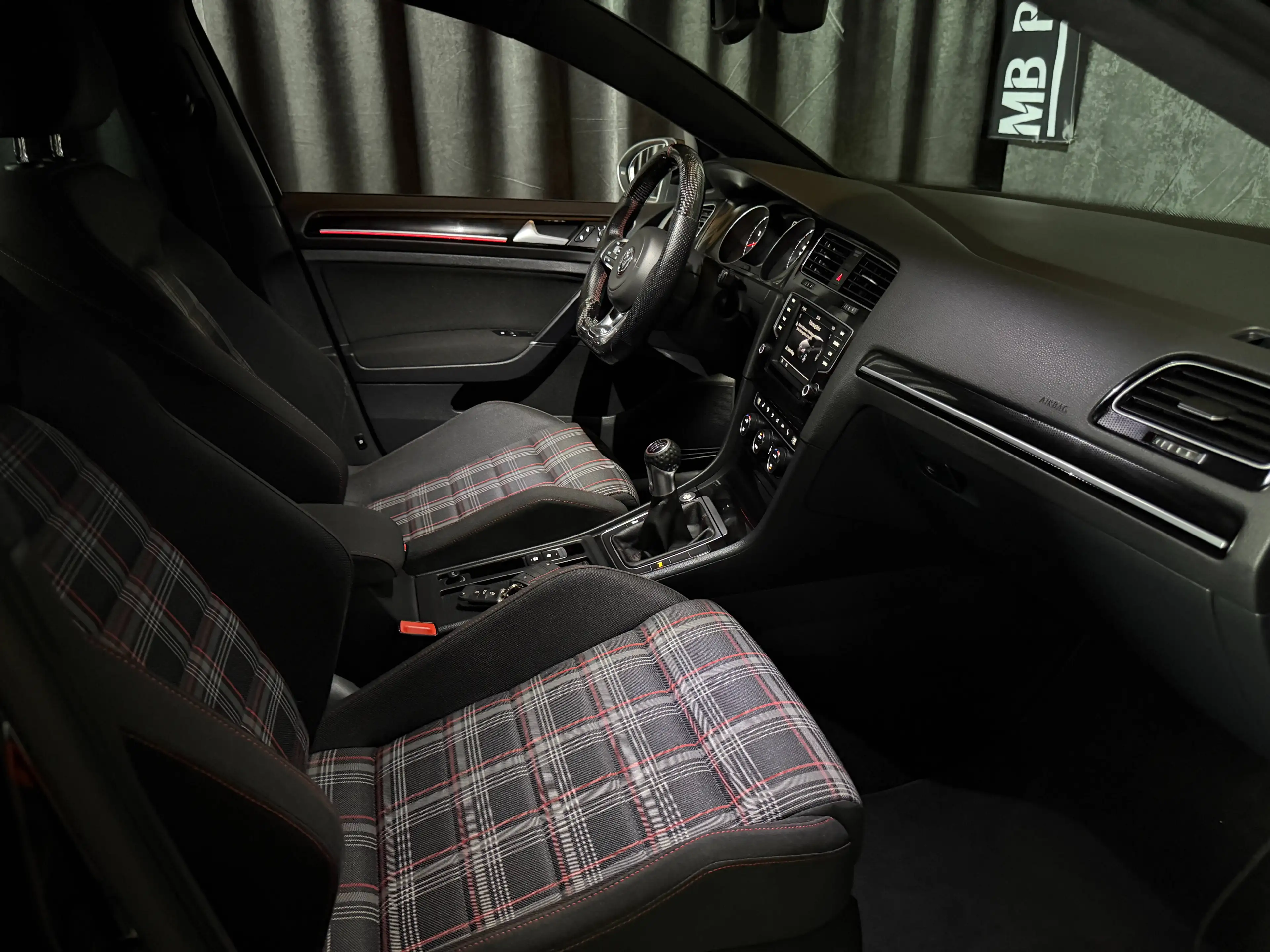 Volkswagen Golf GTI GTI Performance *XENON*SERVICEGEPFEGT* — photo 31