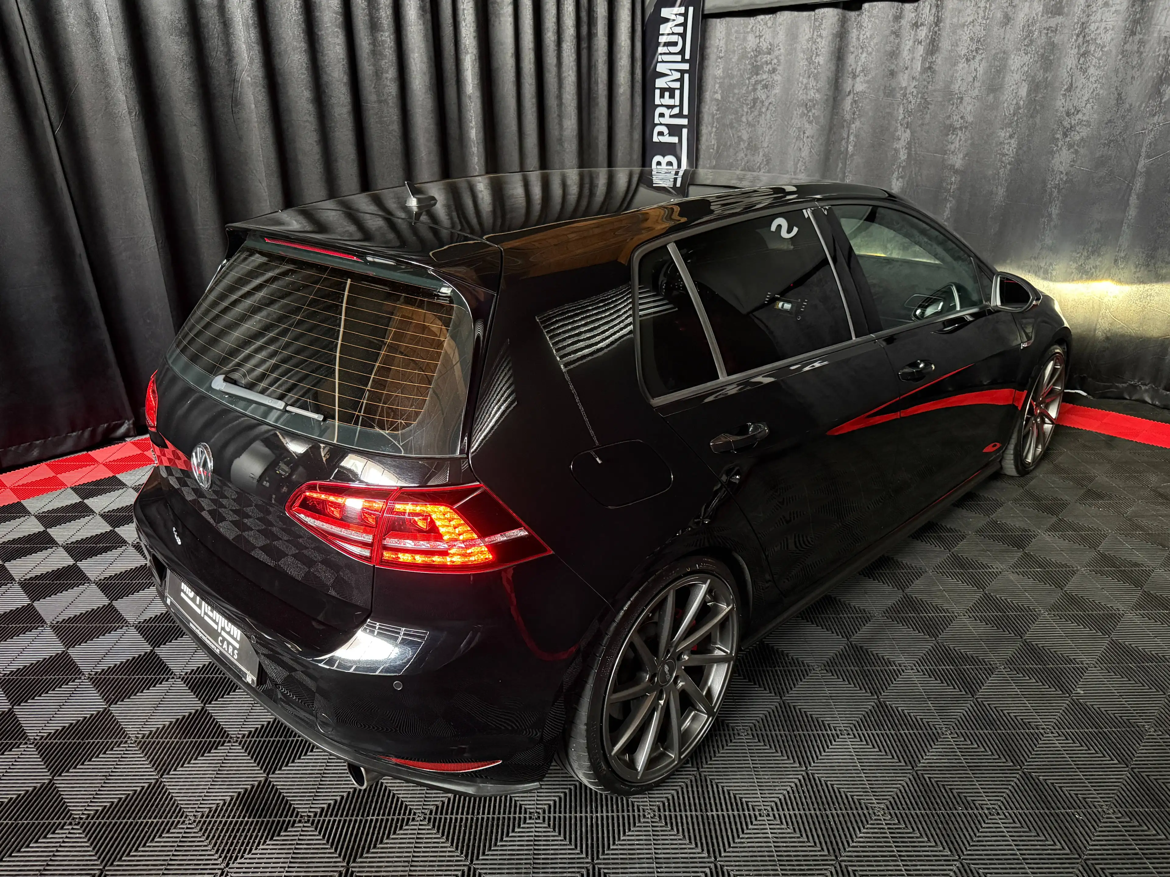 Volkswagen Golf GTI GTI Performance *XENON*SERVICEGEPFEGT* — photo 15