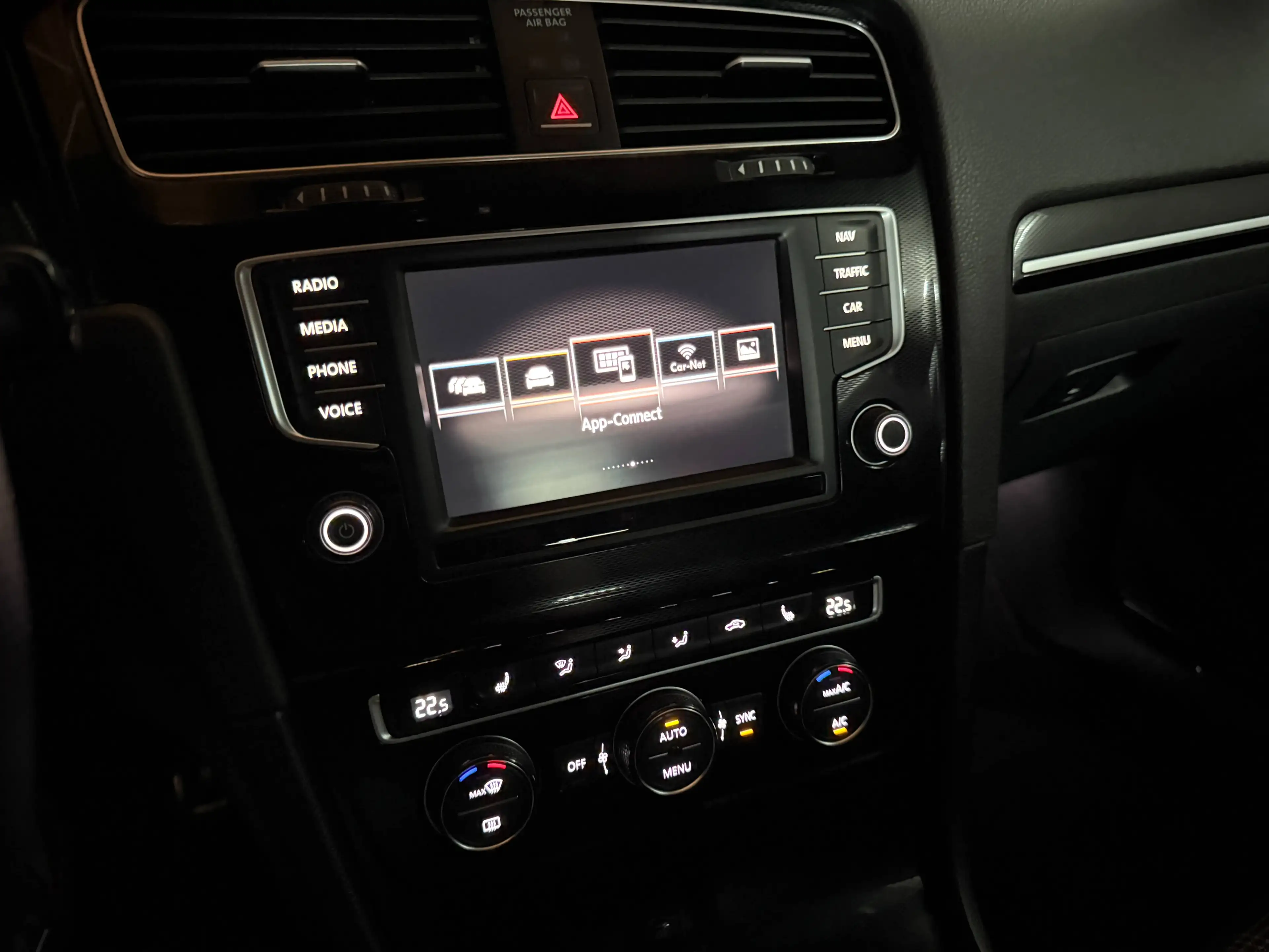 Volkswagen Golf GTI GTI Performance *XENON*SERVICEGEPFEGT* — photo 36