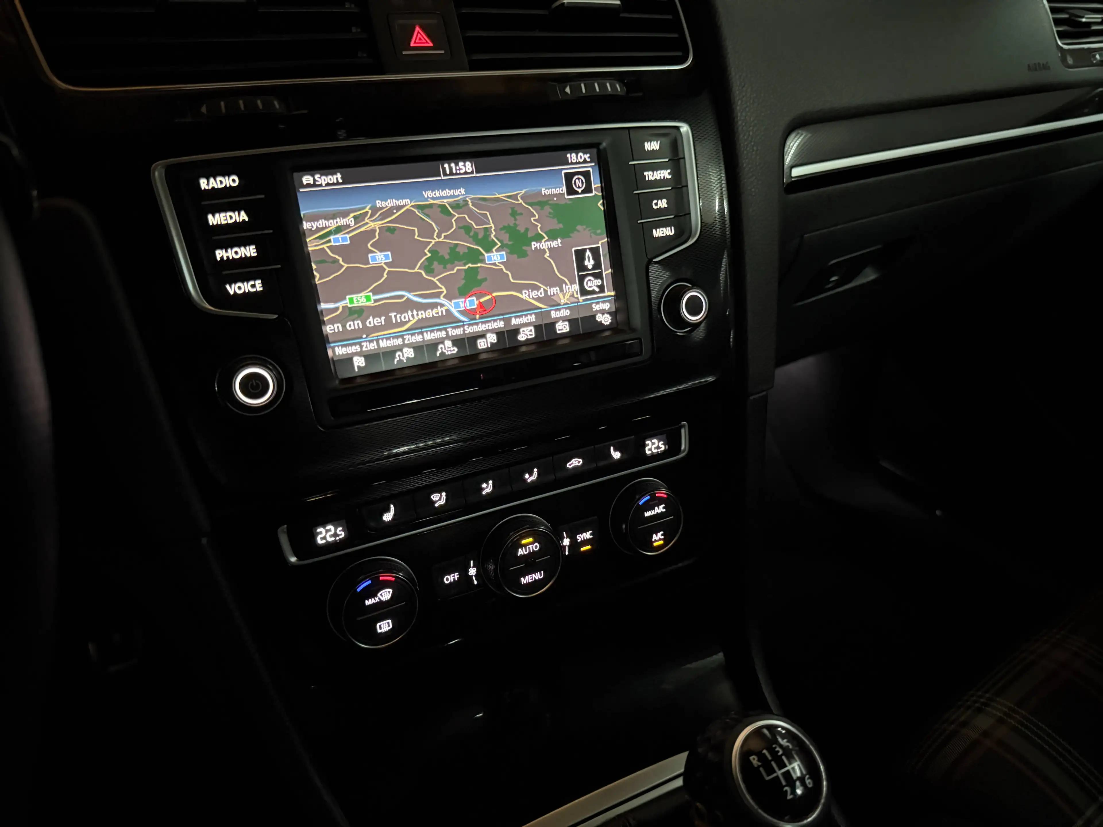Volkswagen Golf GTI GTI Performance *XENON*SERVICEGEPFEGT* — photo 38