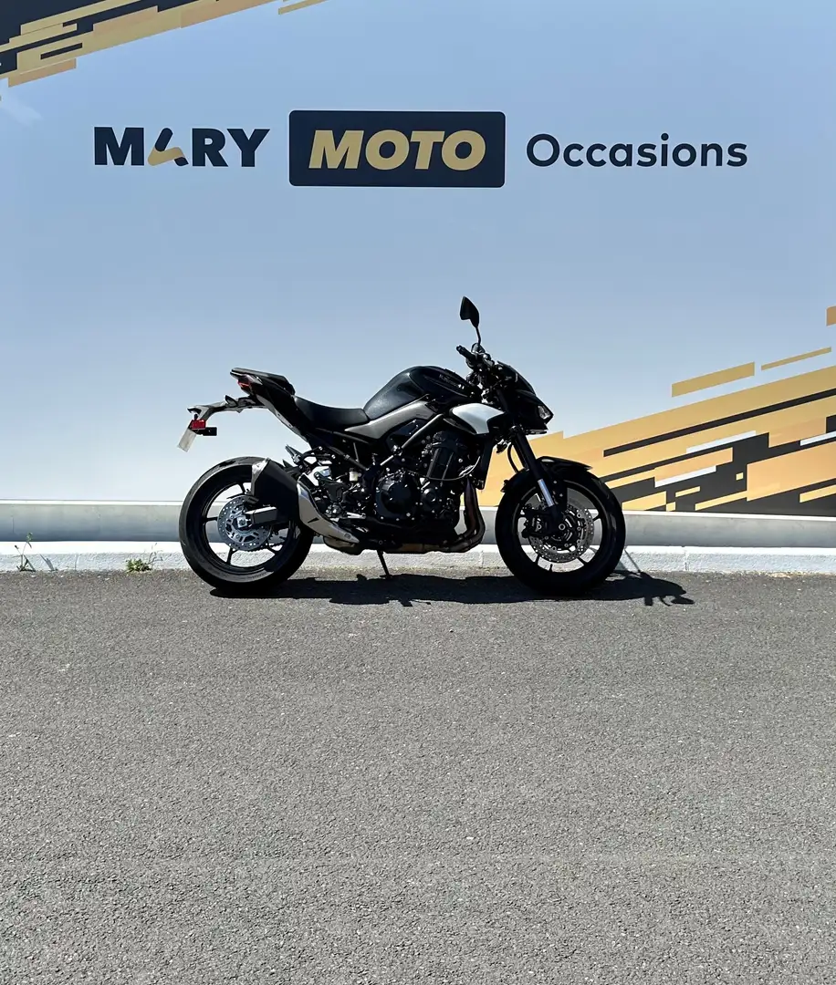 Kawasaki Z 900 Black - 1