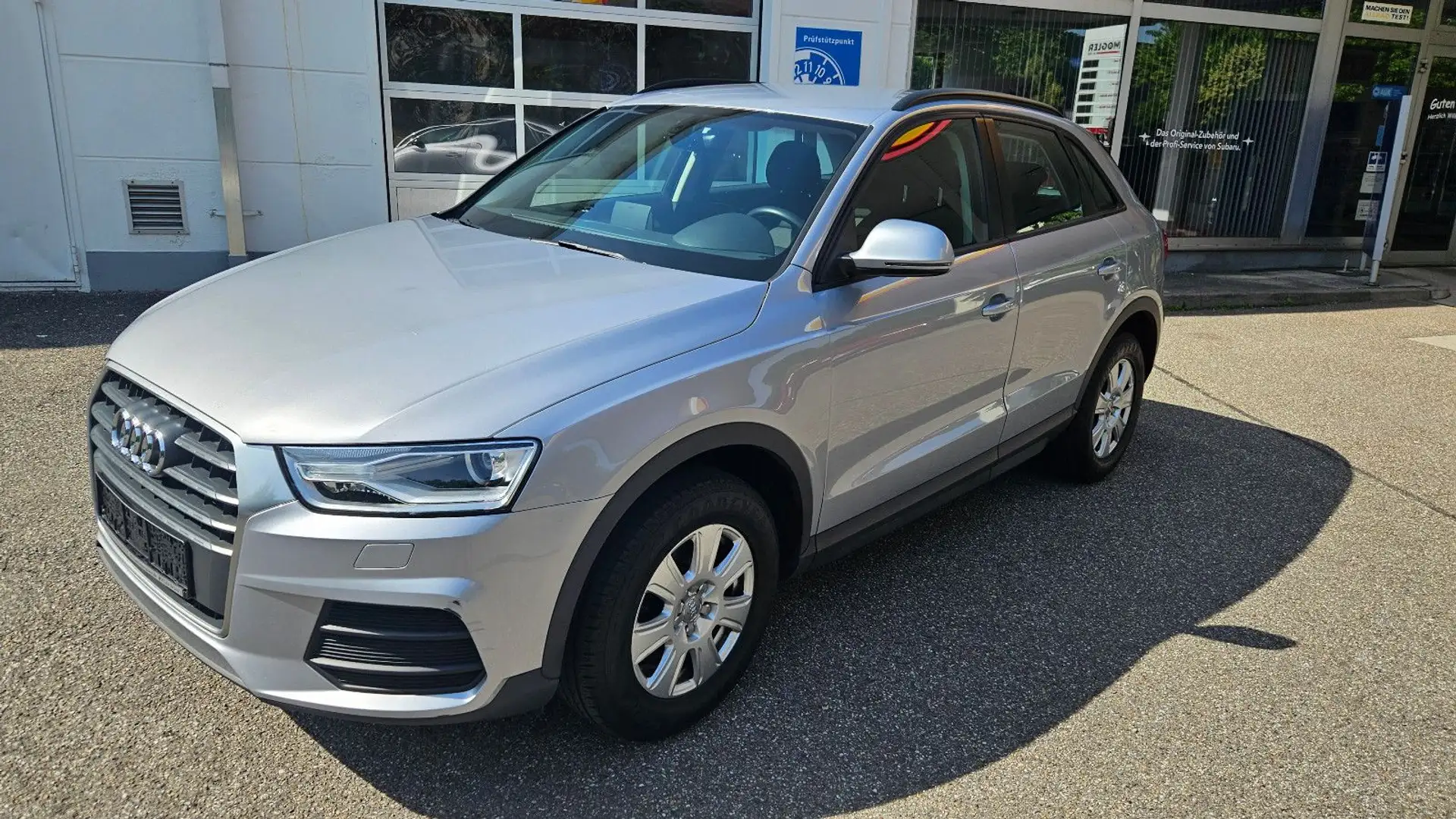 Audi Q3 1.4 TFSI ultra cylinder on demand AHK Silber - 2