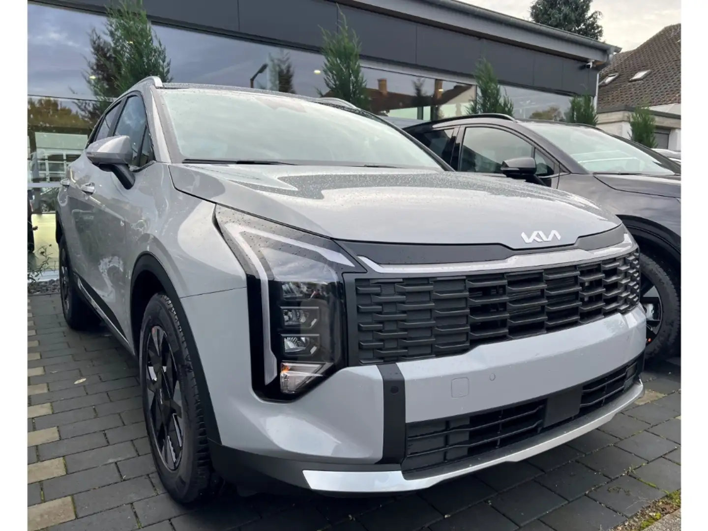 Kia Sportage MJ26 150 PS DCT VISION KOMFORT Navi Digitales Cock Grau - 2