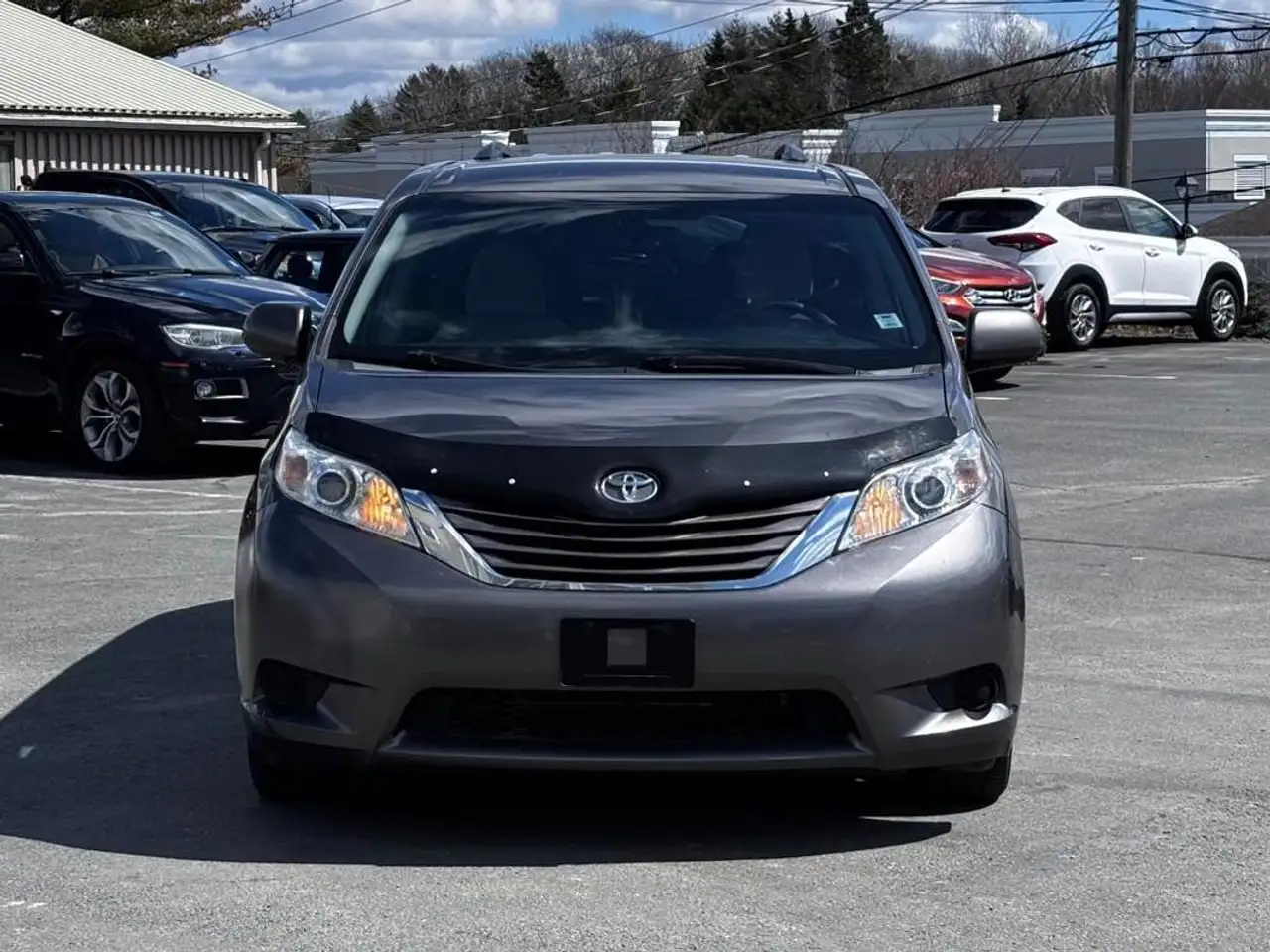 Toyota Sienna photo Toyota Sienna