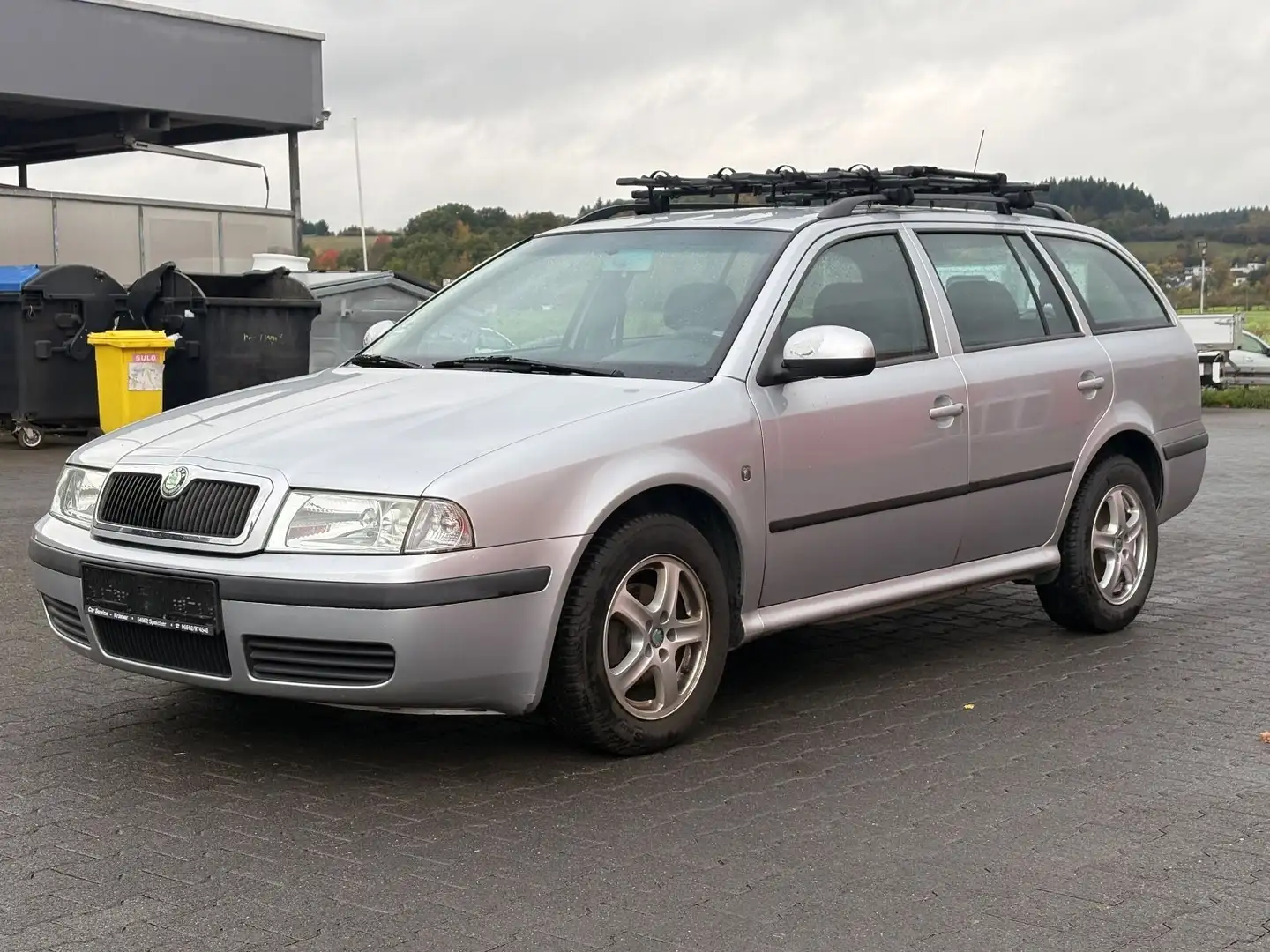 Skoda Octavia Combi 2Hand Klima TÜV 2027 Silber - 1