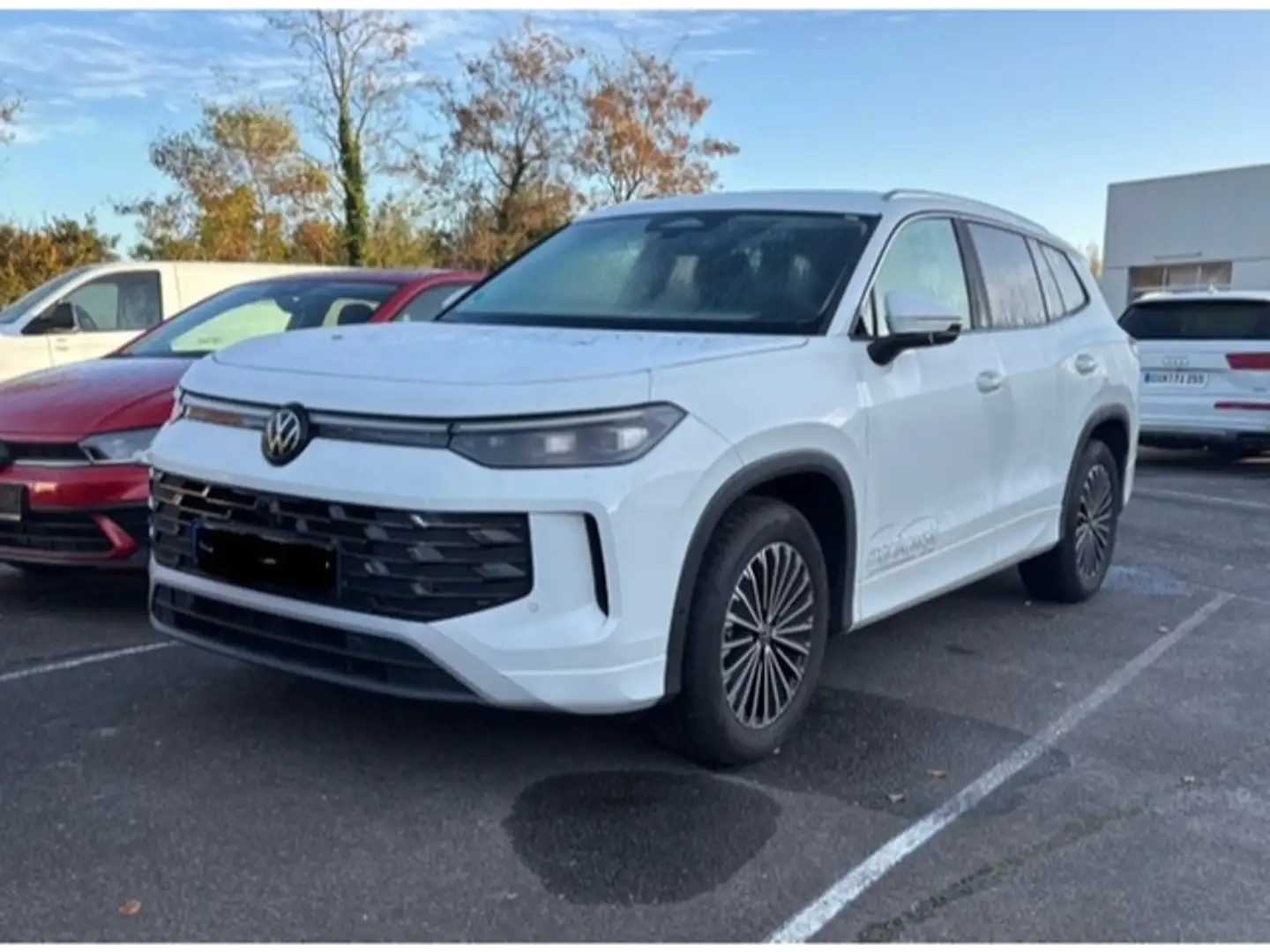 Volkswagen Tayron 1.5 eTSI DSG *Elegance/ 7Sitzer*AHK+RFK+Navi+LED+A Weiß - 1