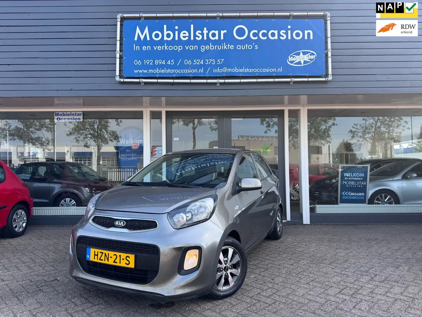 Kia Picanto 1.0 CVVT ComfortLine Grijs - 1
