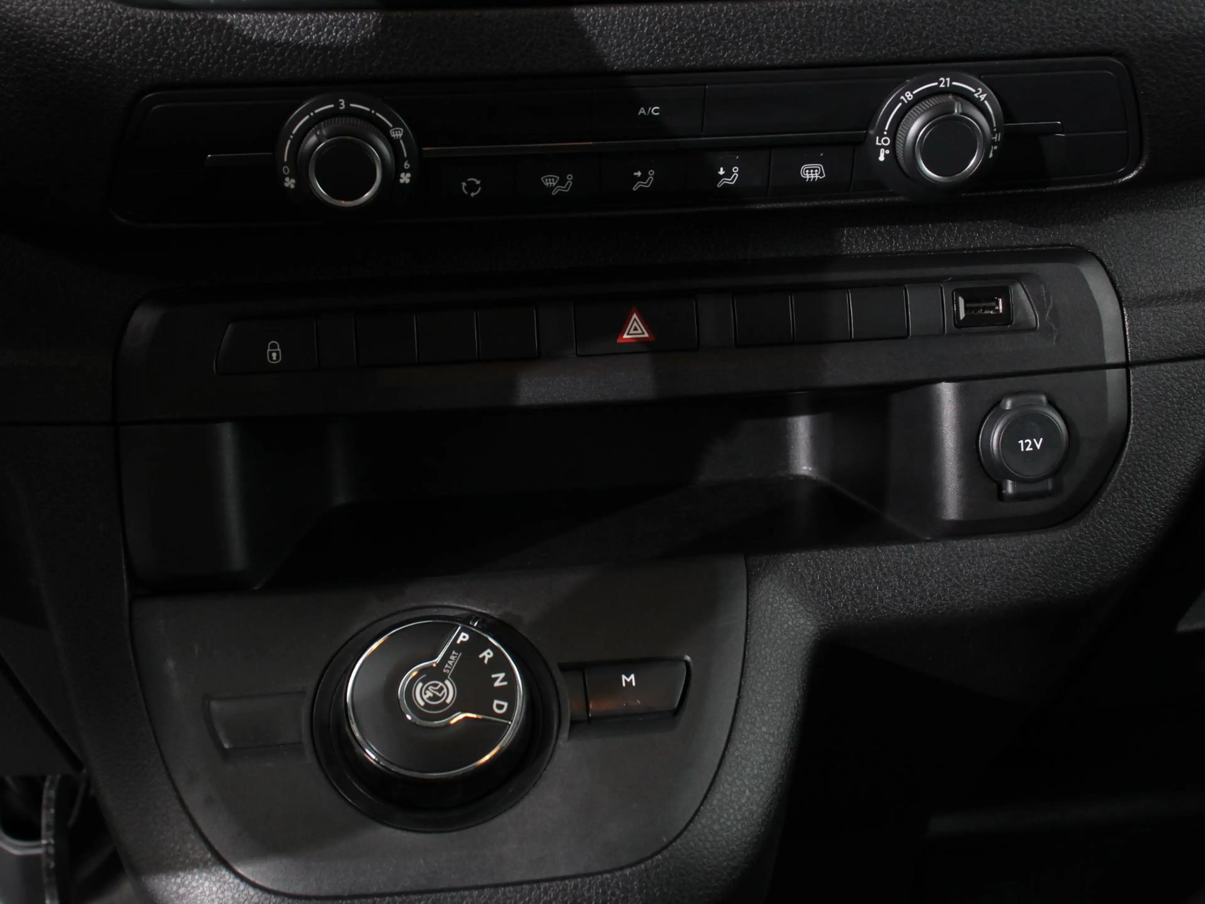 Peugeot Expert 2.0 180PK Long Premium Dubbele Cabine Automaat Nav — photo 18