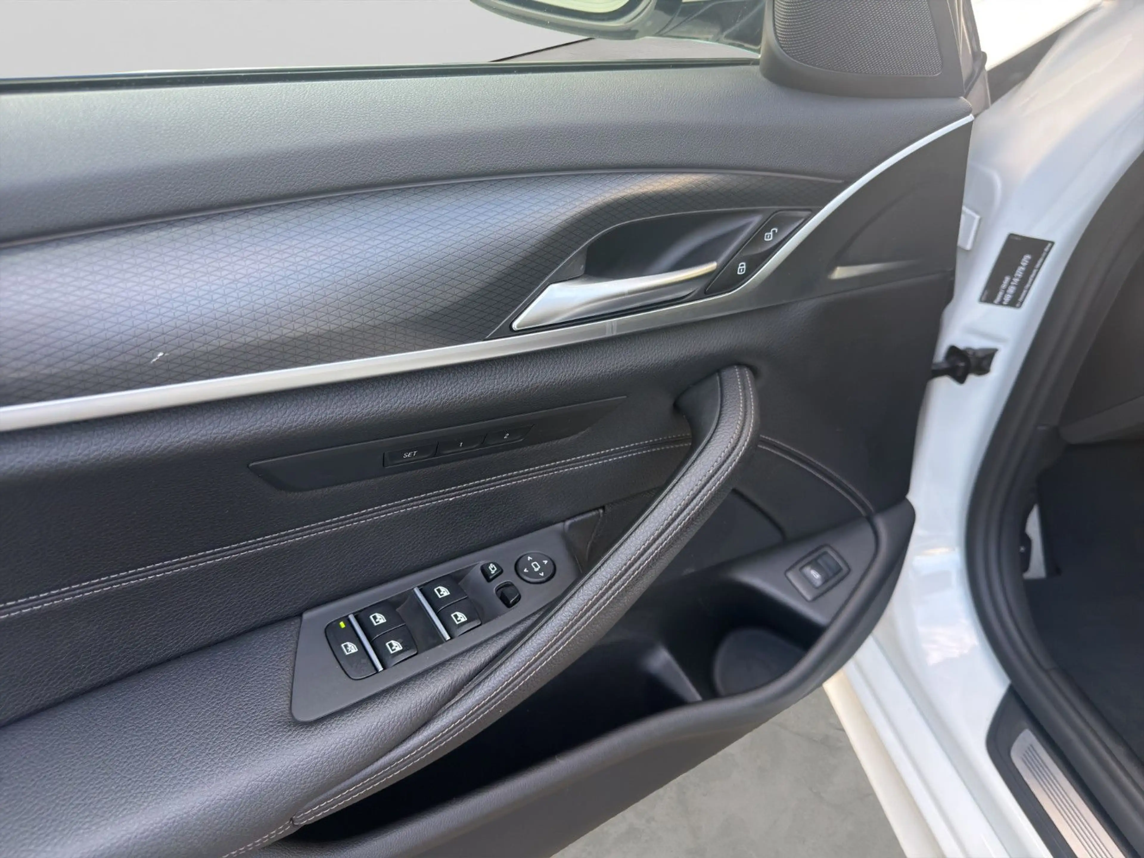 BMW 540 d Touring xDrive M-Sport PANO KAM LED APP ACC — photo 15