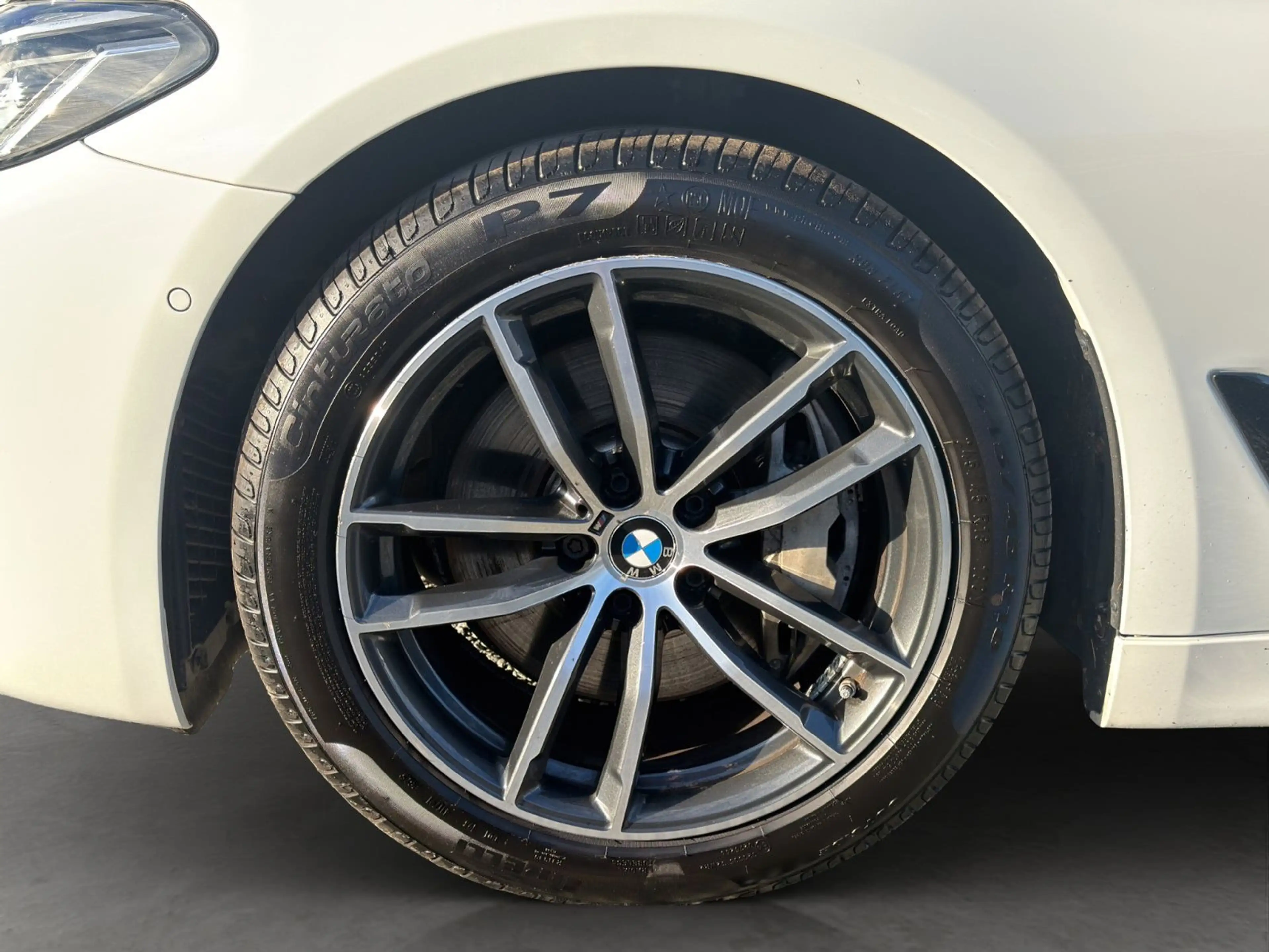 BMW 540 d Touring xDrive M-Sport PANO KAM LED APP ACC — photo 12
