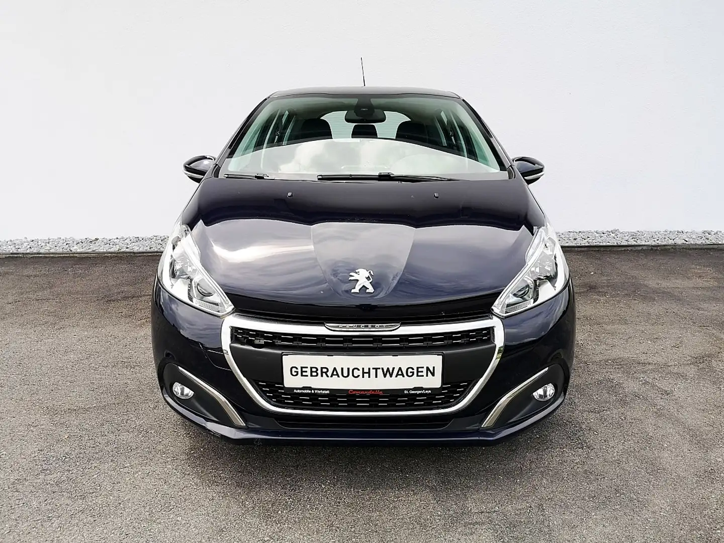 Peugeot 208 Signature 1,2 PT 82 "NAVI" Blau - 2