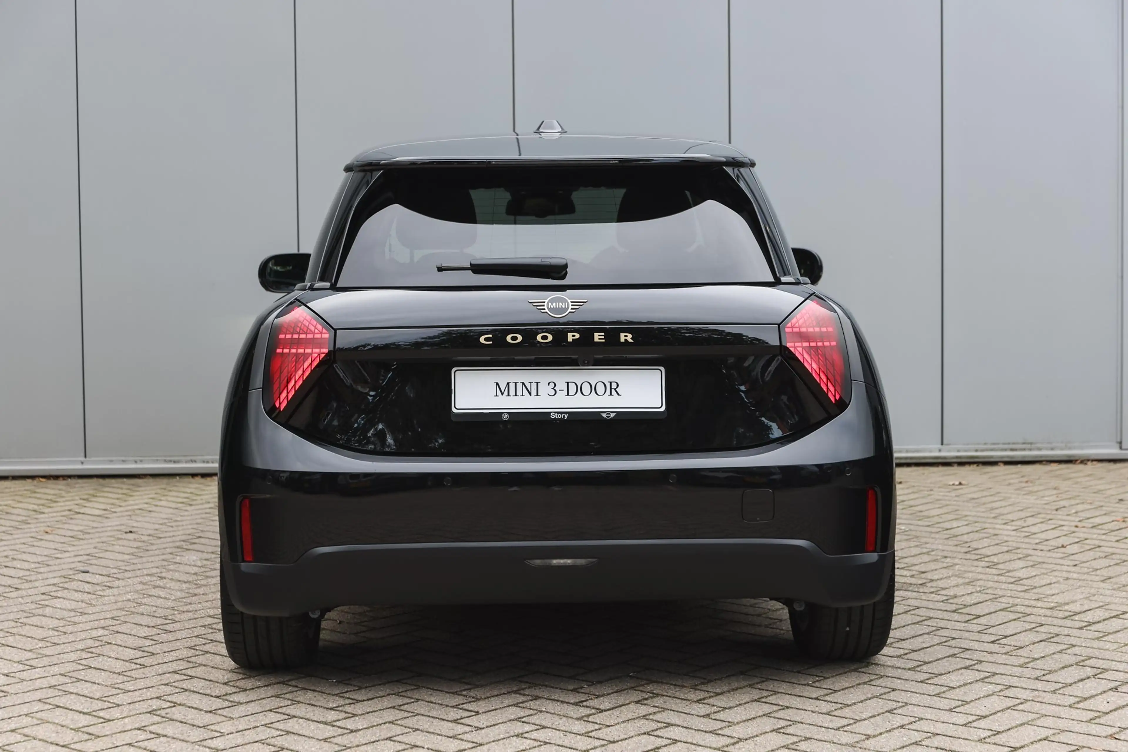 MINI Cooper E Hatchback / Classic / Pakket L / 17 inch Parallel — photo 6
