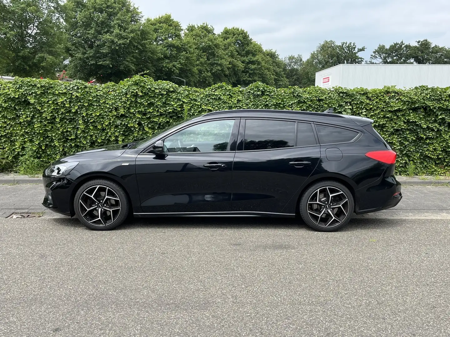 Ford Focus Wagon 1.0 EcoBoost ST-Line * Carplay * Cruise * Na Zwart - 2