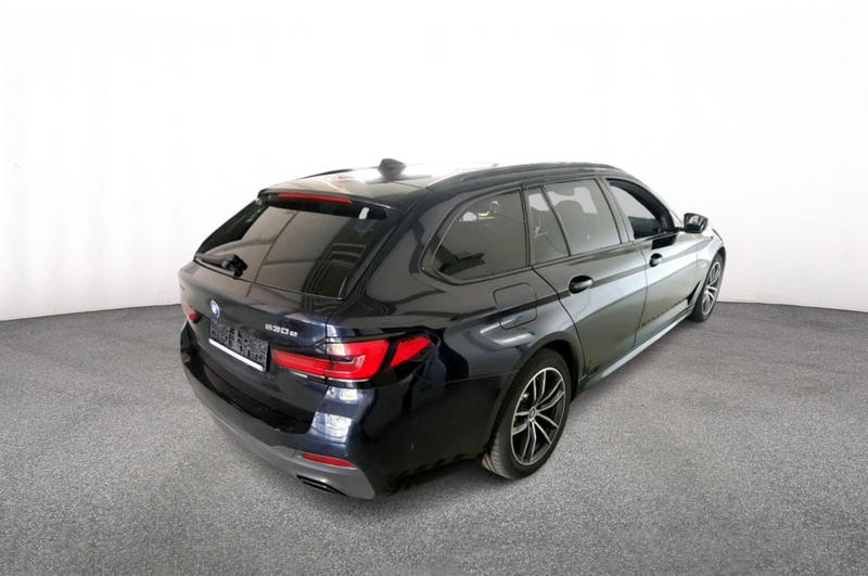 BMW 530 e xDrive Touring M Sport Pro HEAD-UP PANO LASER + — photo 2