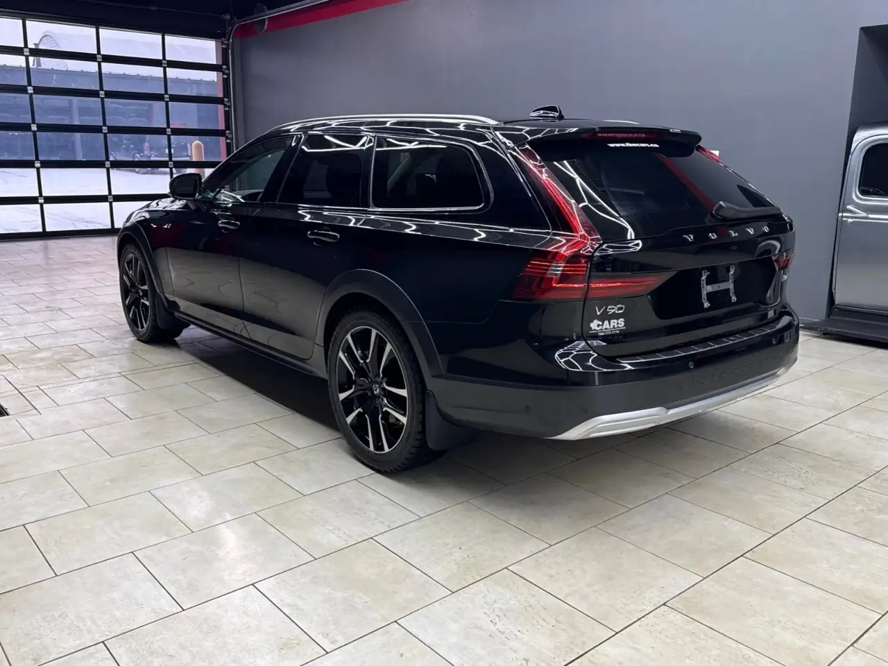 Volvo V90 Cross Country снимка Volvo V90 Cross Country