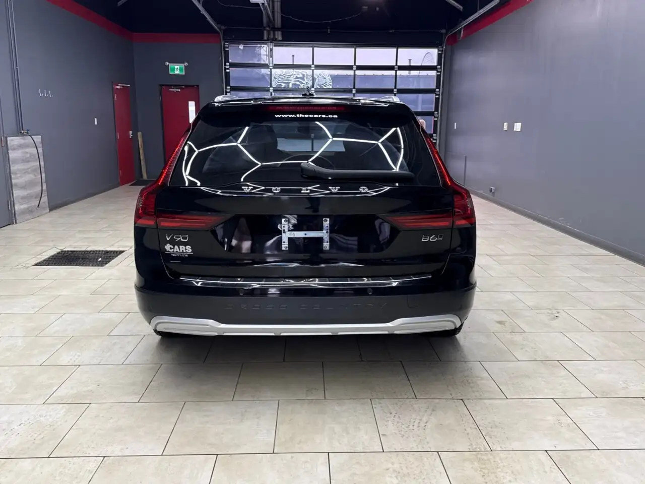 Volvo V90 Cross Country снимка Volvo V90 Cross Country
