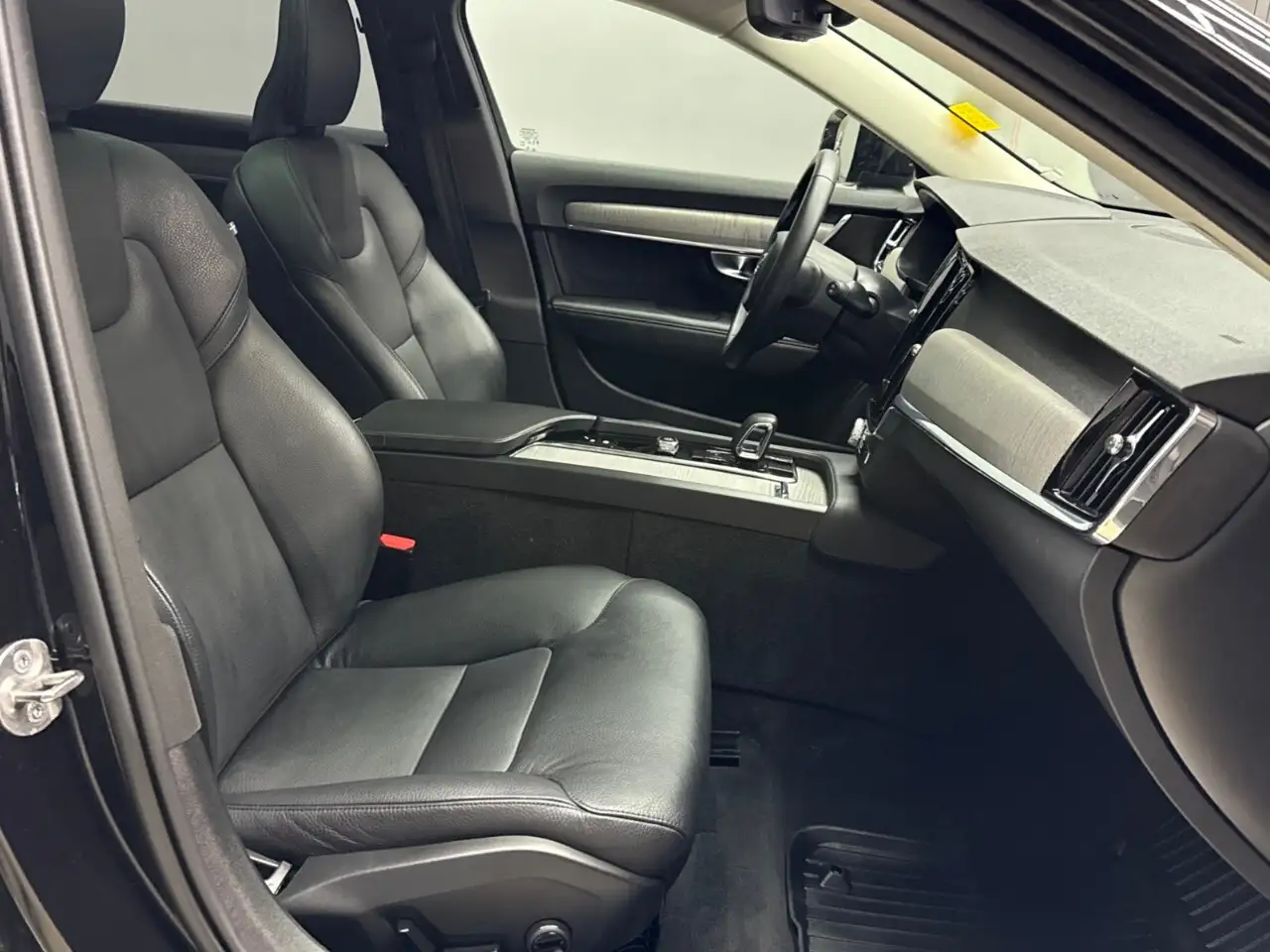 Volvo V90 Cross Country снимка Volvo V90 Cross Country