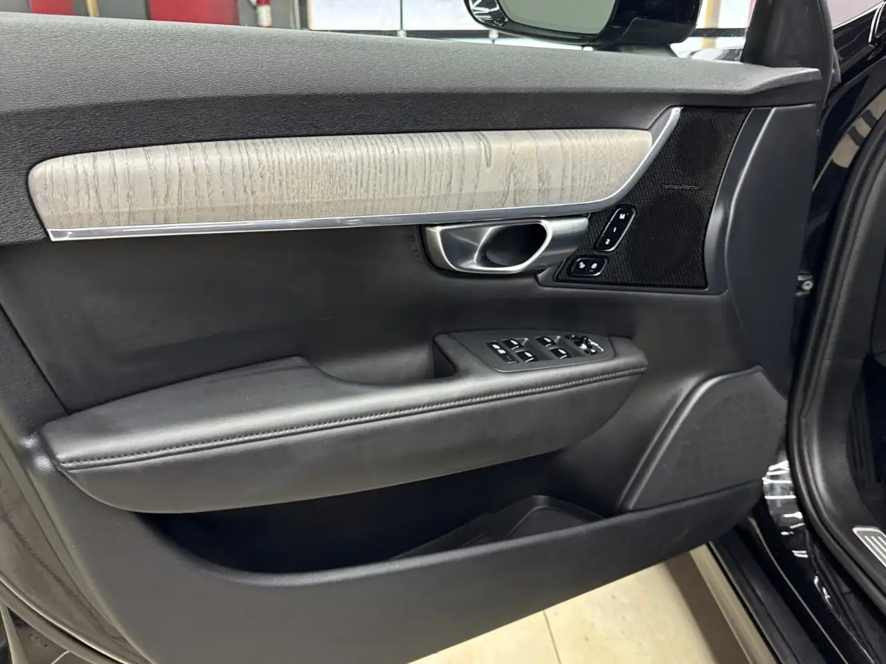 Volvo V90 Cross Country снимка Volvo V90 Cross Country
