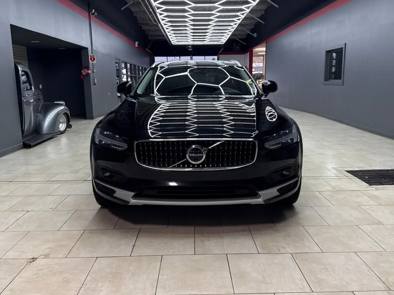 Volvo V90 Cross Country снимка Volvo V90 Cross Country