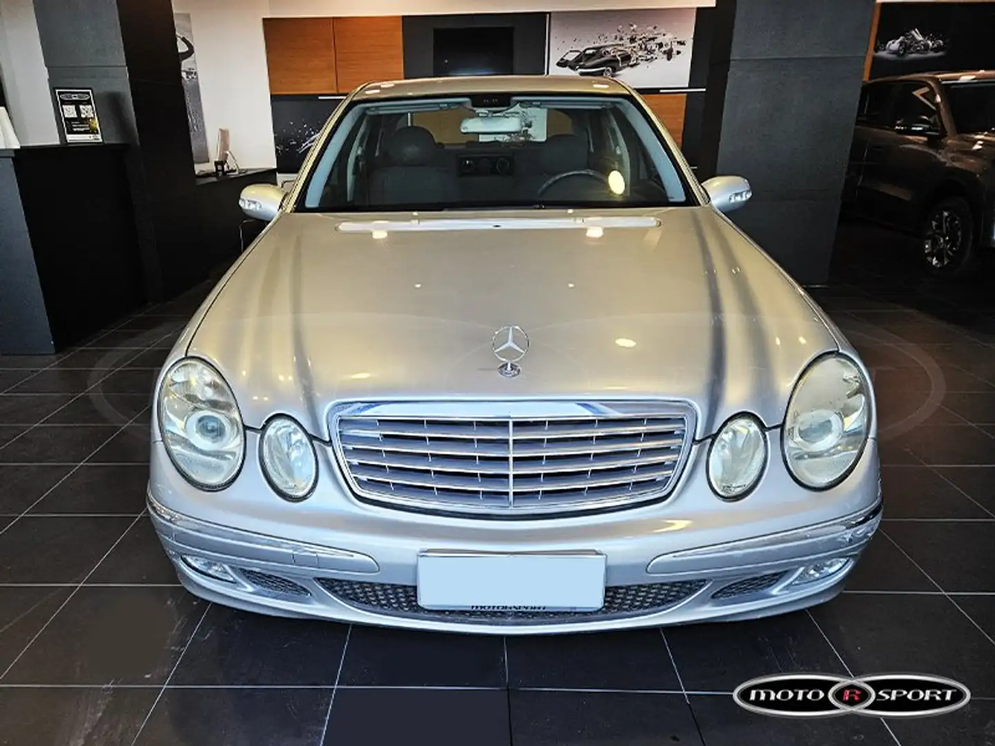 Mercedes-Benz E 220 Classe E - W211 Berlina cdi Elegance Silber - 2