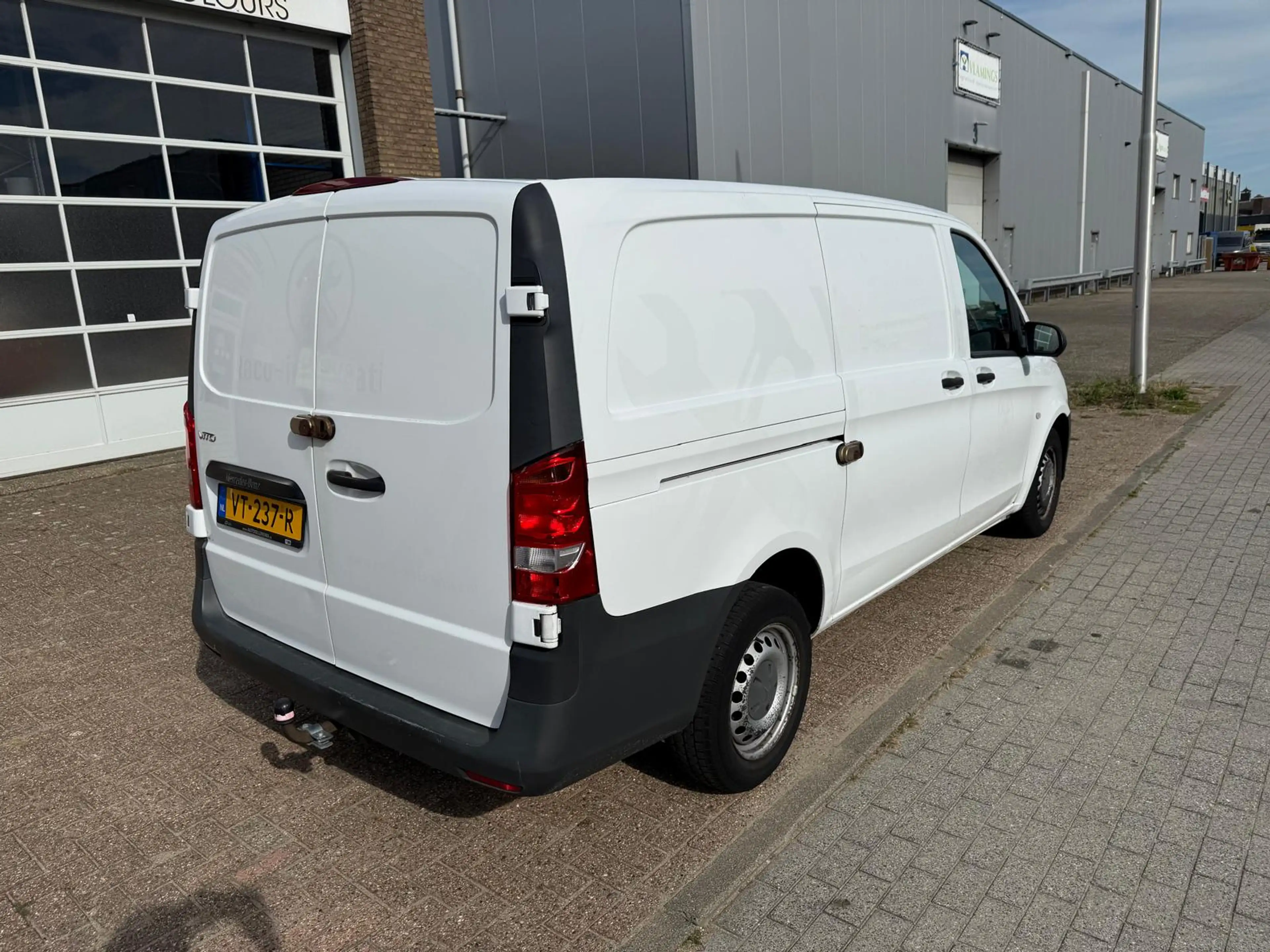 Mercedes-Benz Vito 111 CDI *Airco* — photo 12