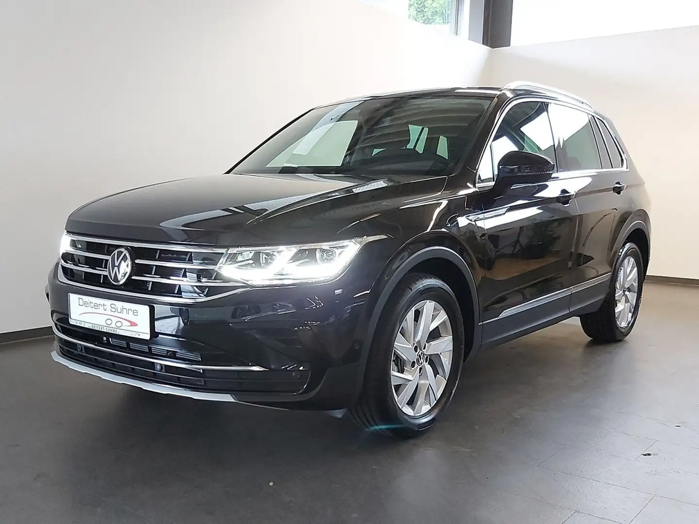 Volkswagen Tiguan 2.0 TDI DSG Elegance Schwarz - 2