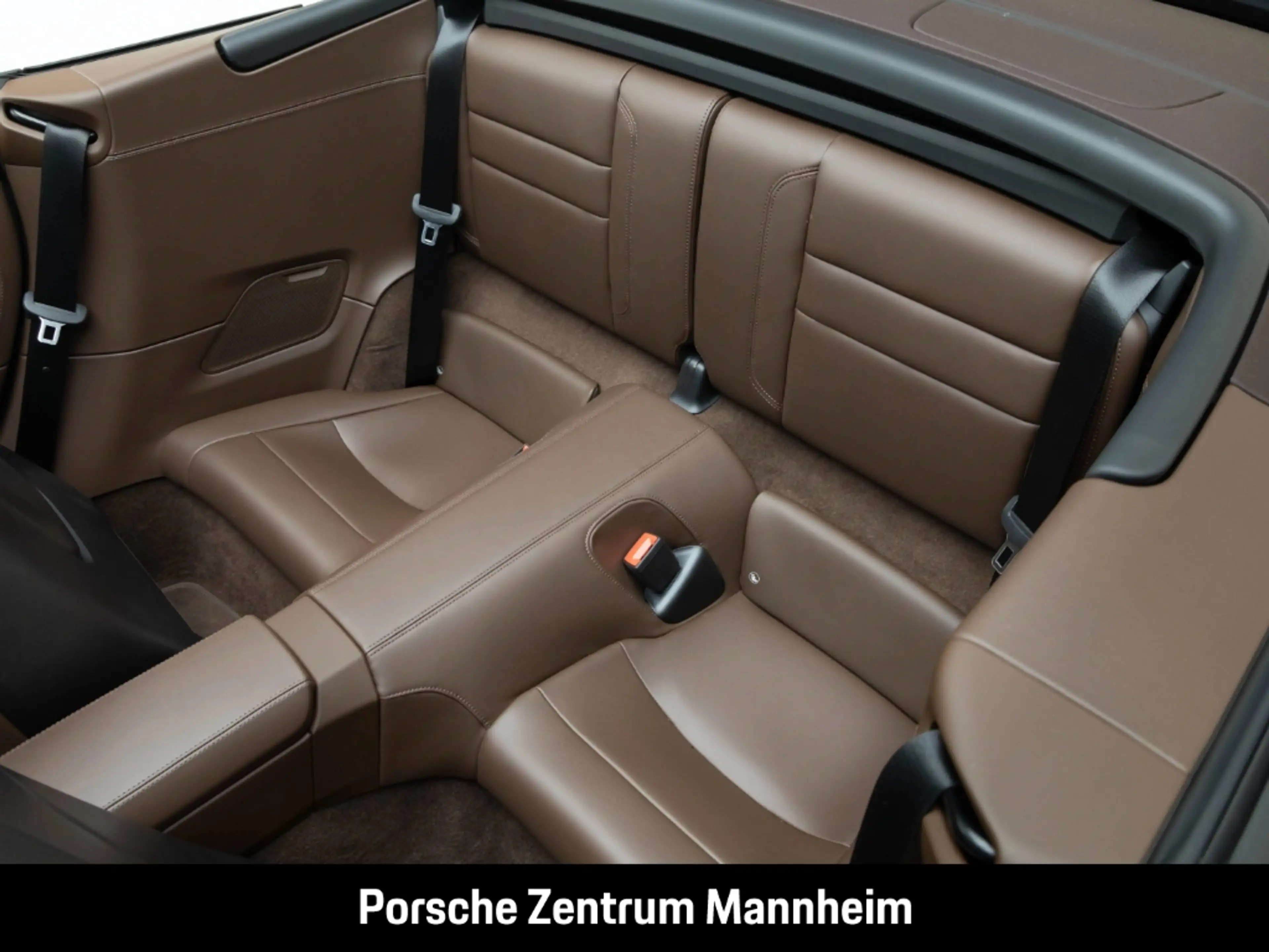 Porsche 992 -2 Carrera GTS Cabrio HD-Matrix 18-Wege Lift InnoD — photo 15