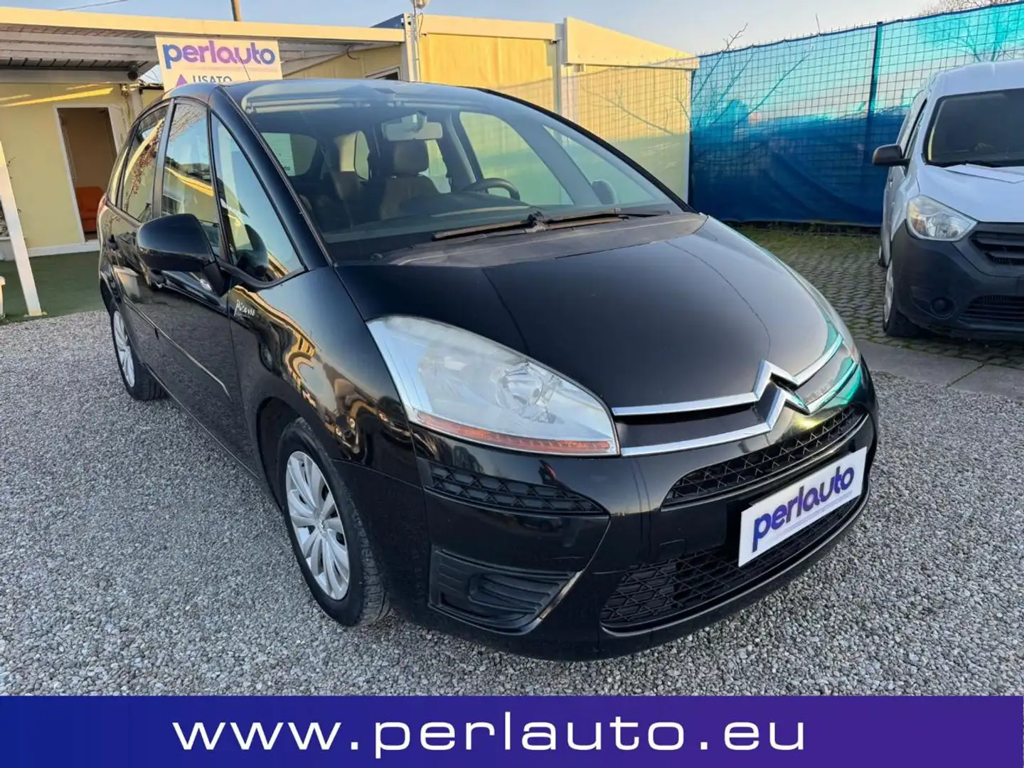 Citroen C4 Picasso 1.6 HDi 110 FAP Elegance Schwarz - 2