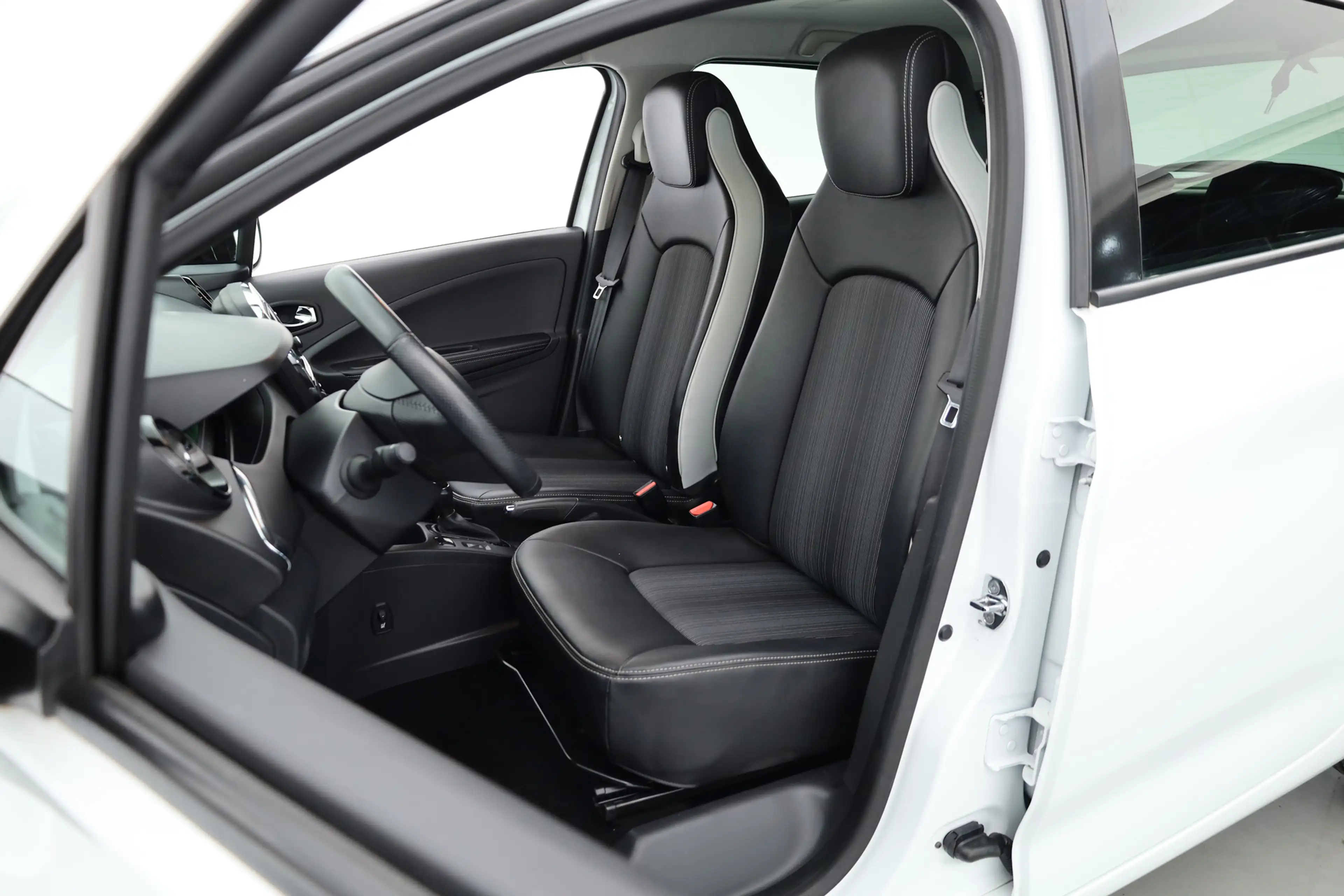 Renault ZOE R110 Bose 41 kWh | RIJKLAAR!! | SOH 92% | Cruise C — photo 3