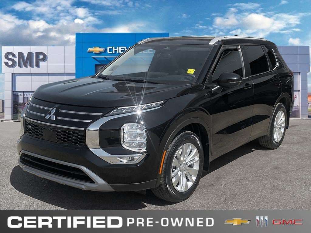 2026 Mitsubishi Outlander SE | AWD | Sunroof | Heated Seats | 3rd Row Seat