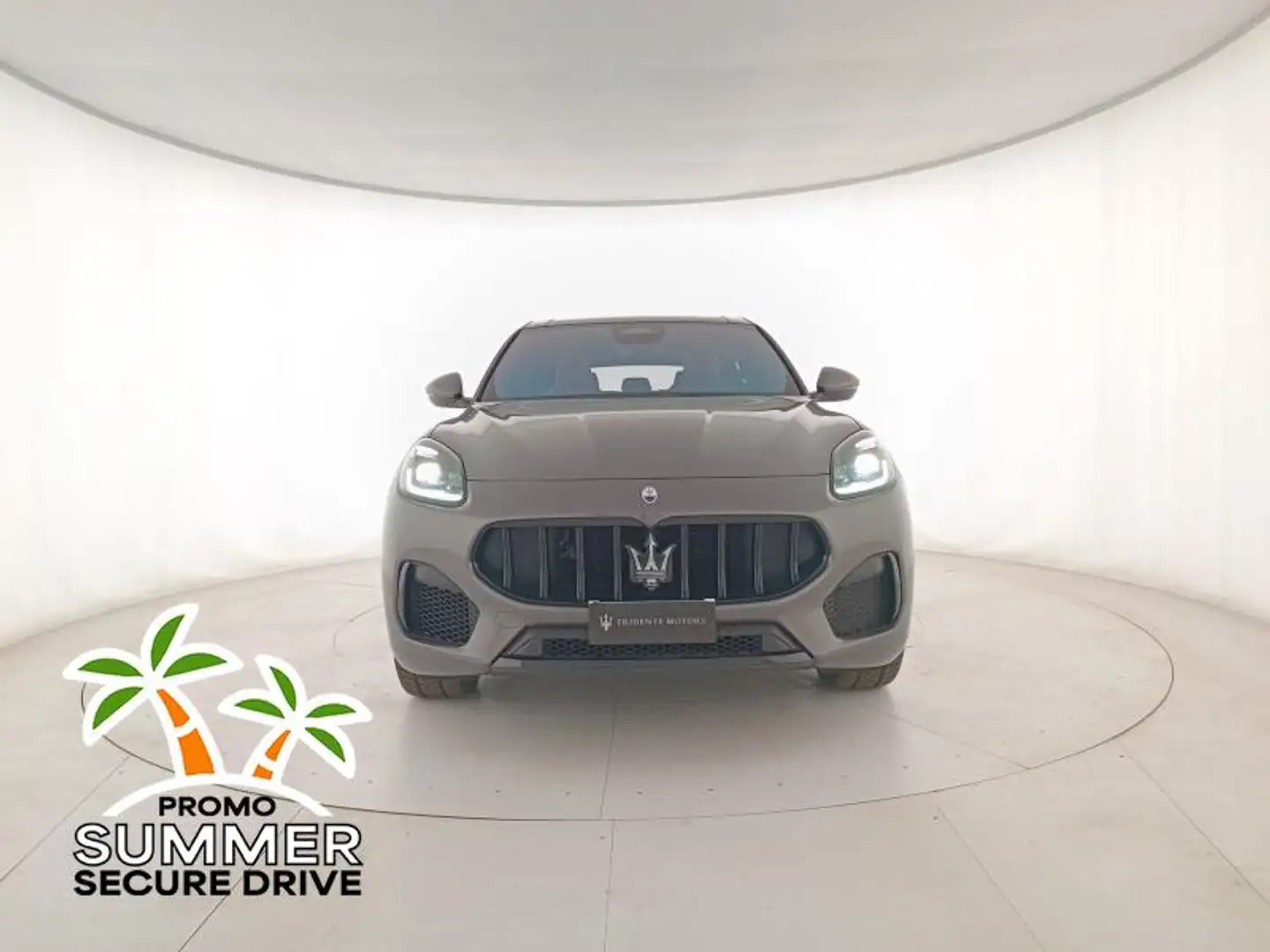 Maserati Grecale 2.0 mhev Modena 330cv auto Grijs - 2
