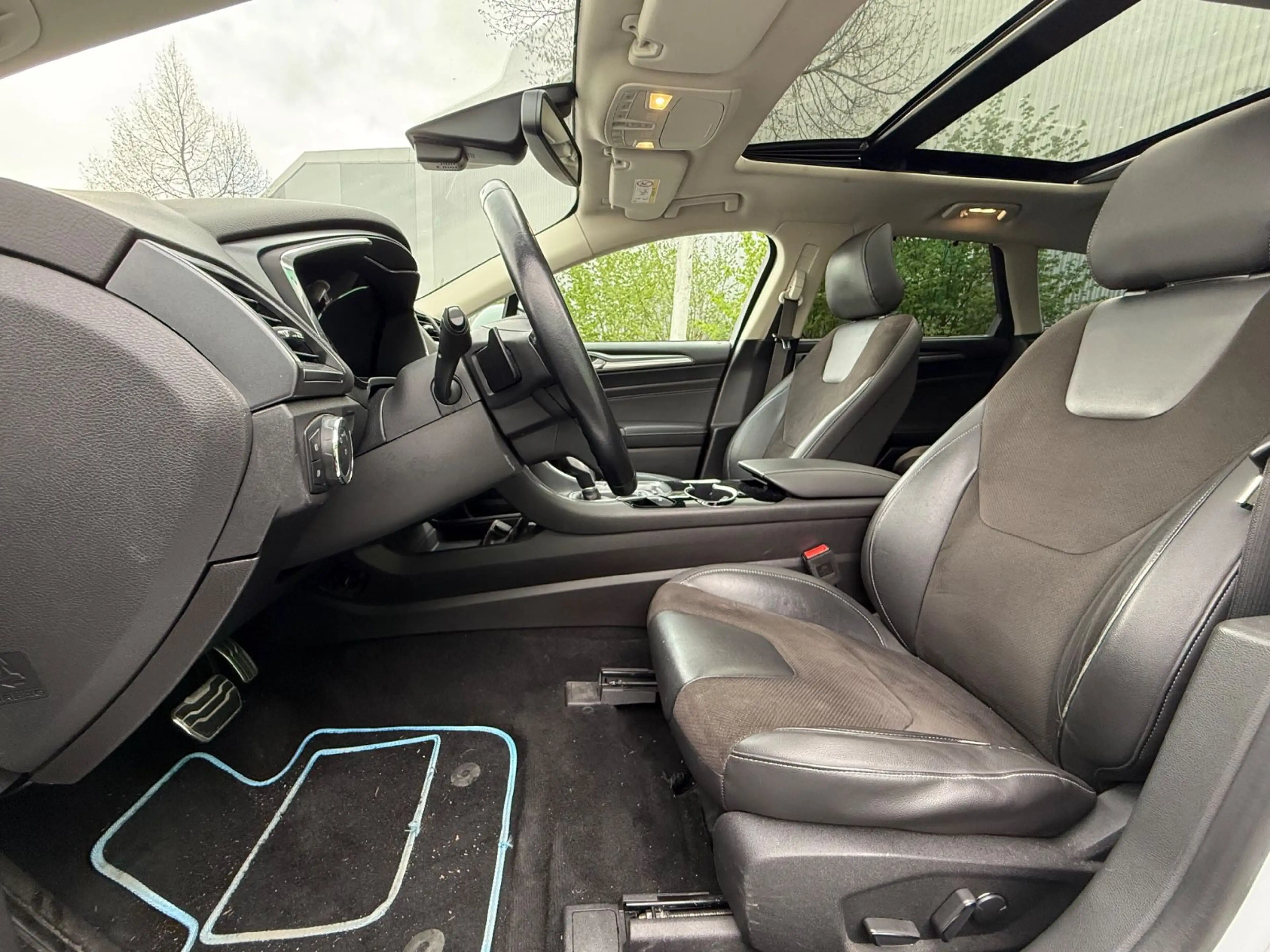 Ford Mondeo Turnier Titanium* ST-Line* Pano* LED* 8-Alu* — photo 7