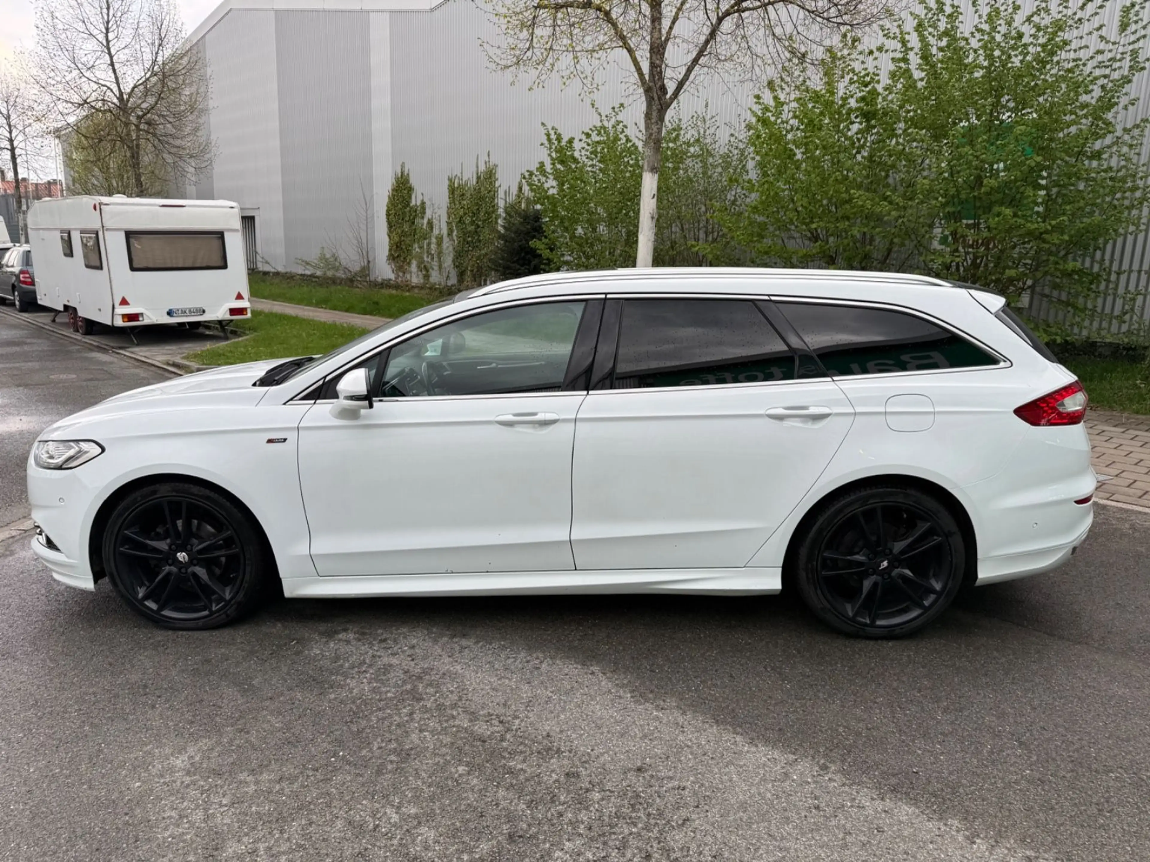 Ford Mondeo Turnier Titanium* ST-Line* Pano* LED* 8-Alu* — photo 5