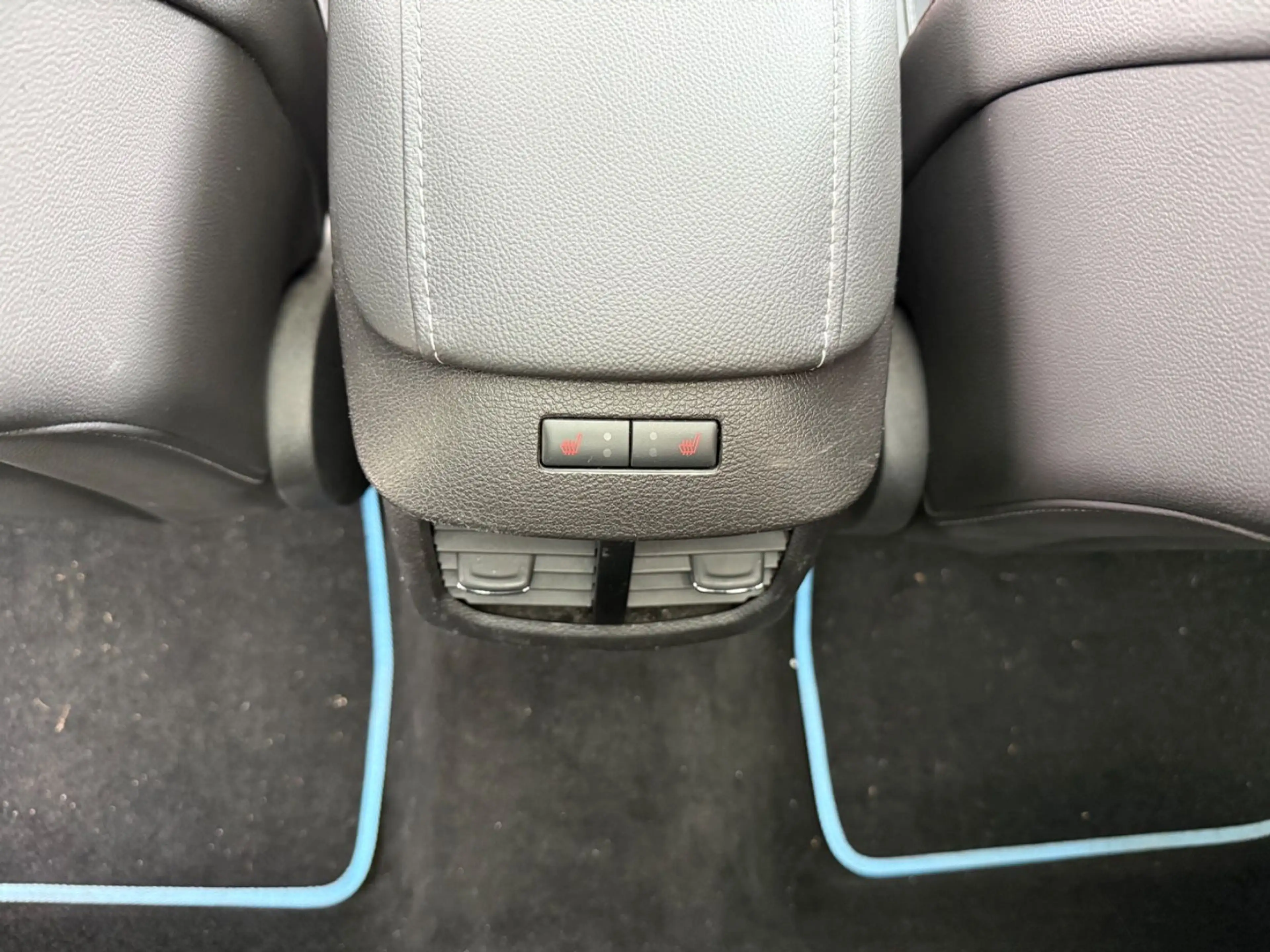 Ford Mondeo Turnier Titanium* ST-Line* Pano* LED* 8-Alu* — photo 9