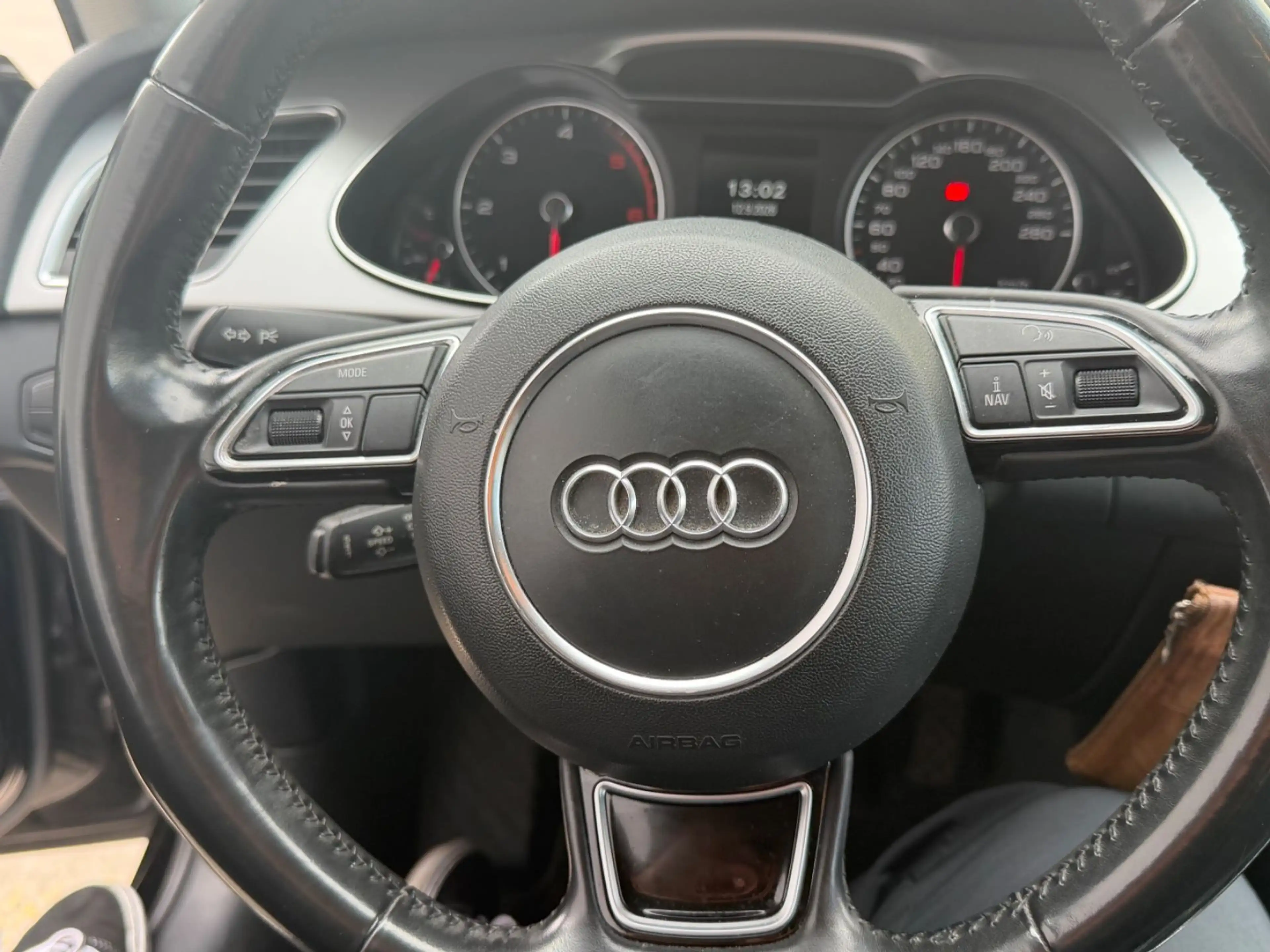 Audi A4 Avant Ambiente — photo 10