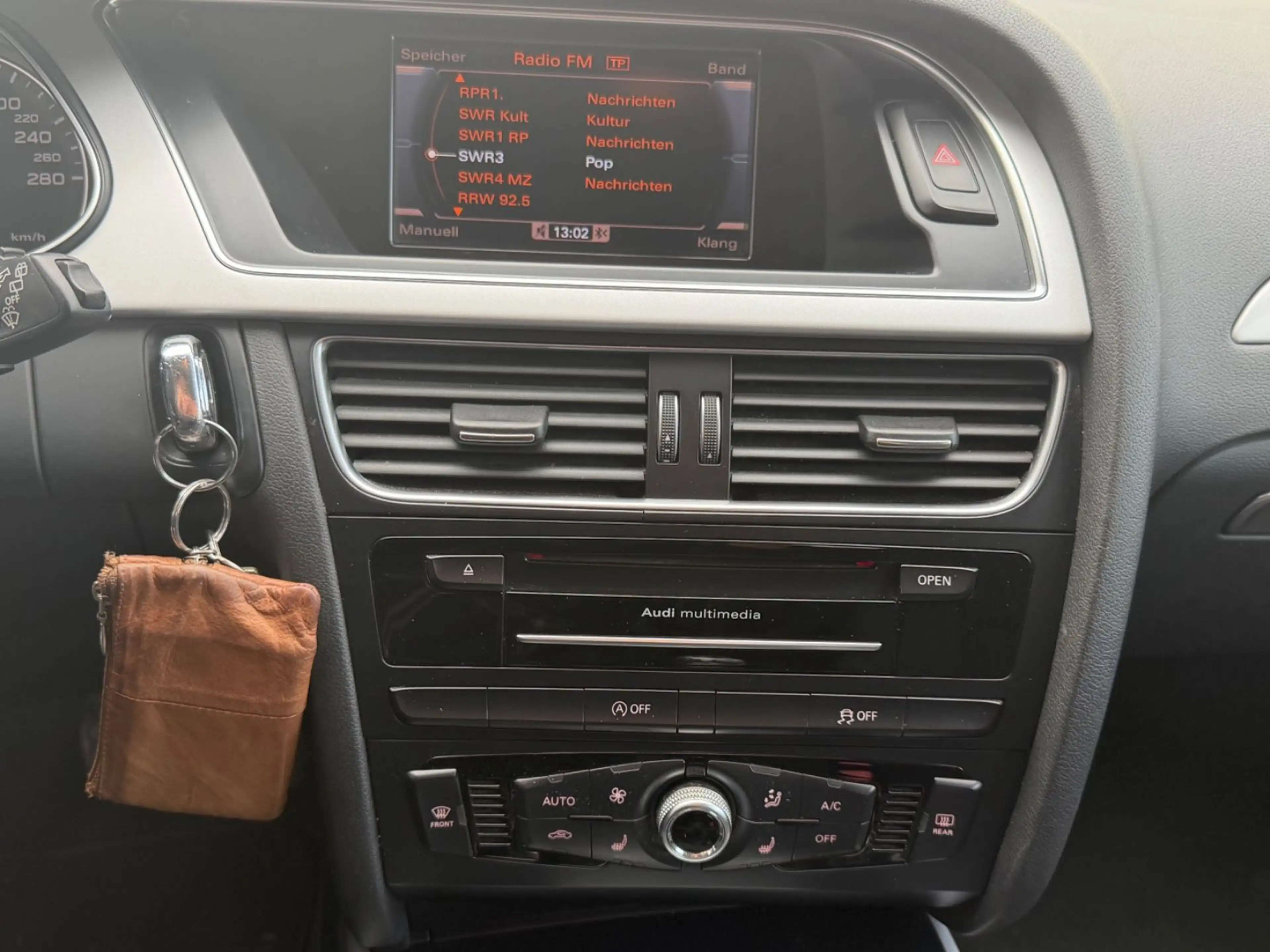 Audi A4 Avant Ambiente — photo 9