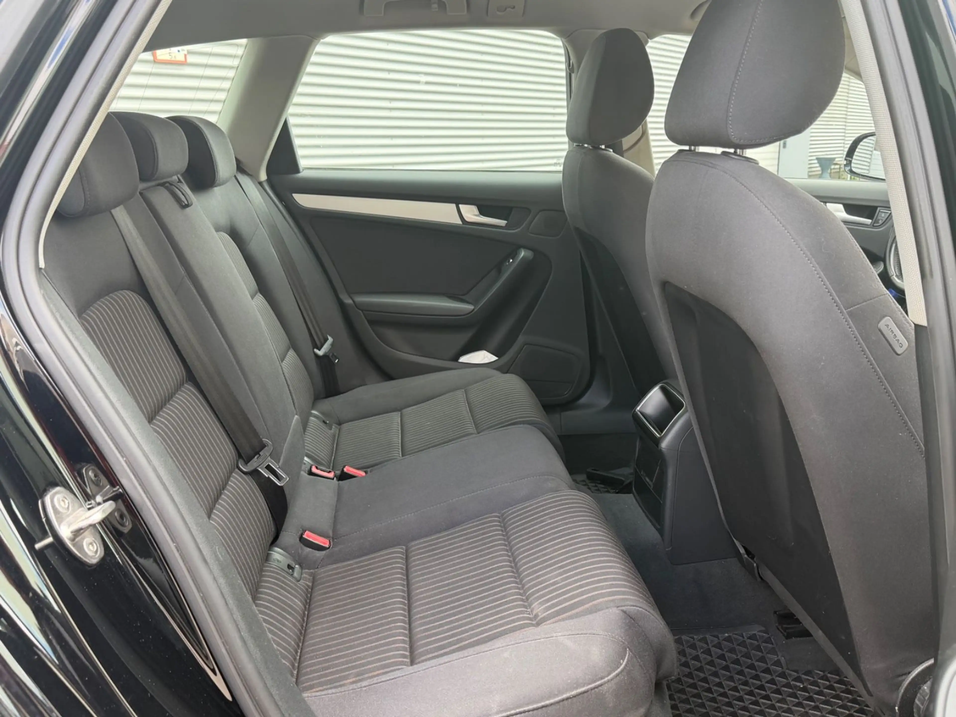 Audi A4 Avant Ambiente — photo 7