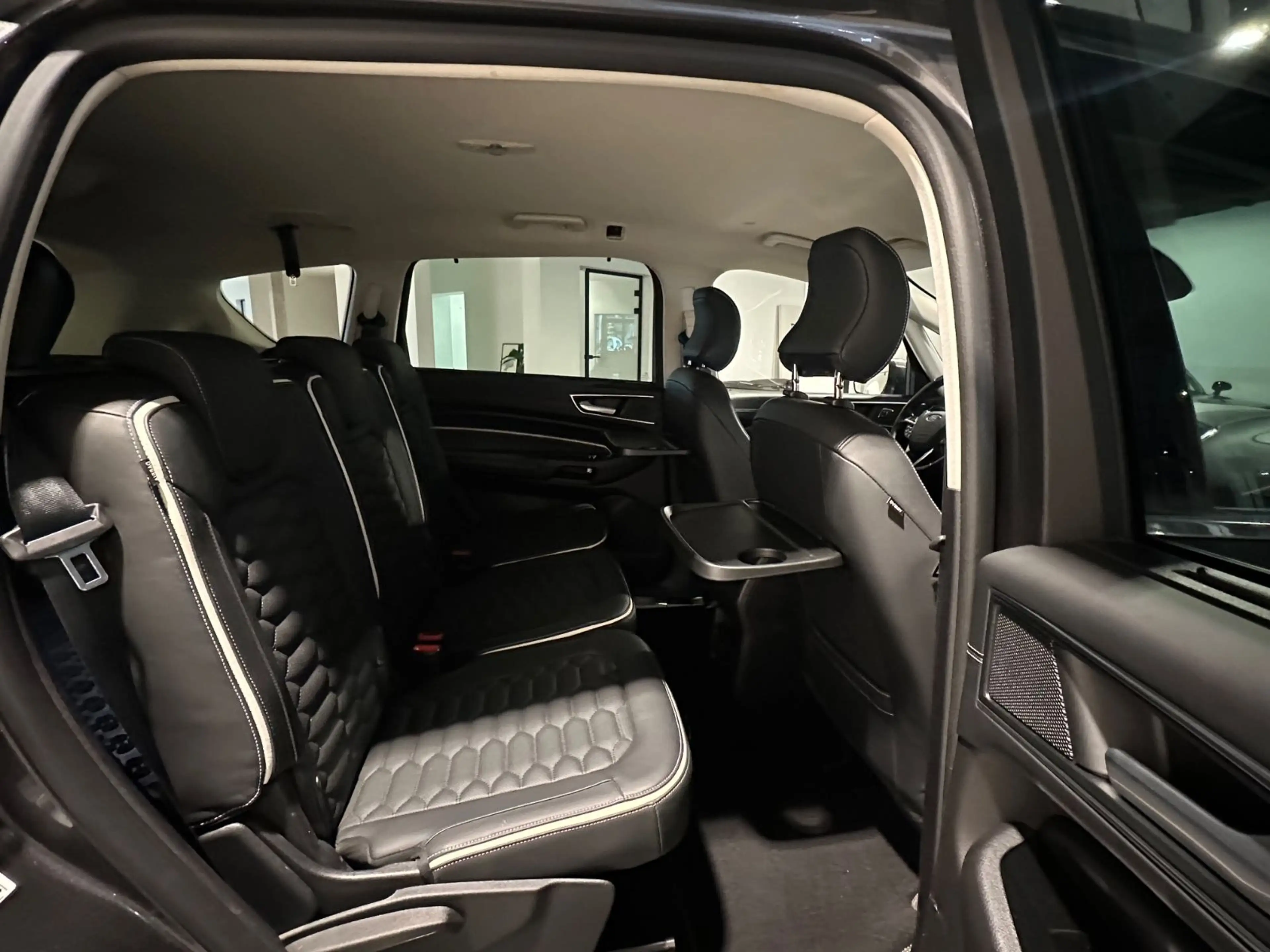 Ford S-Max Vignale *ACC,Standheizung,Carplay,AHK,LED* — photo 13