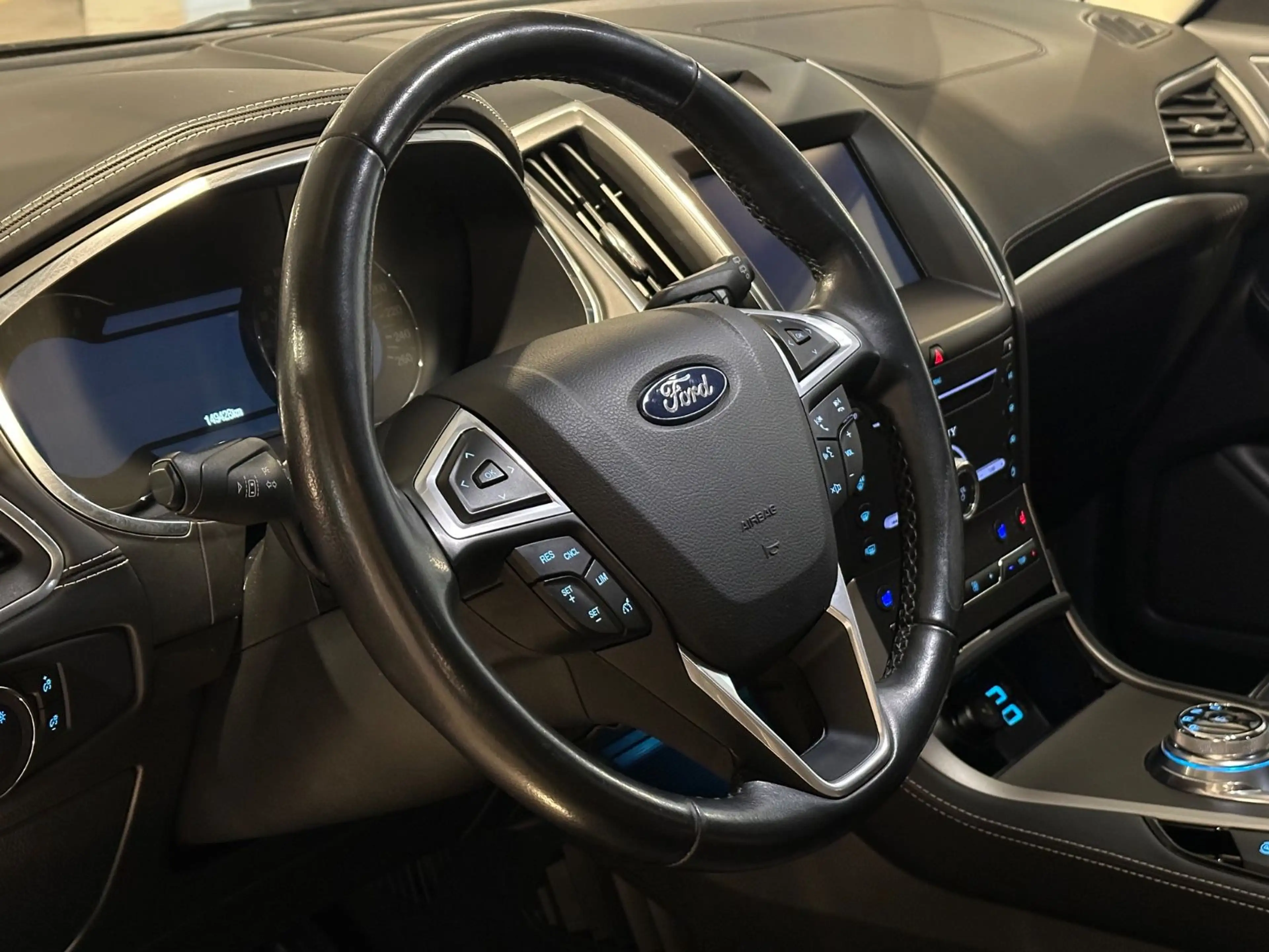 Ford S-Max Vignale *ACC,Standheizung,Carplay,AHK,LED* — photo 11