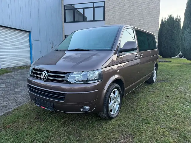 Volkswagen T5 Transporter Bus Caravelle Comfortline lang 4M