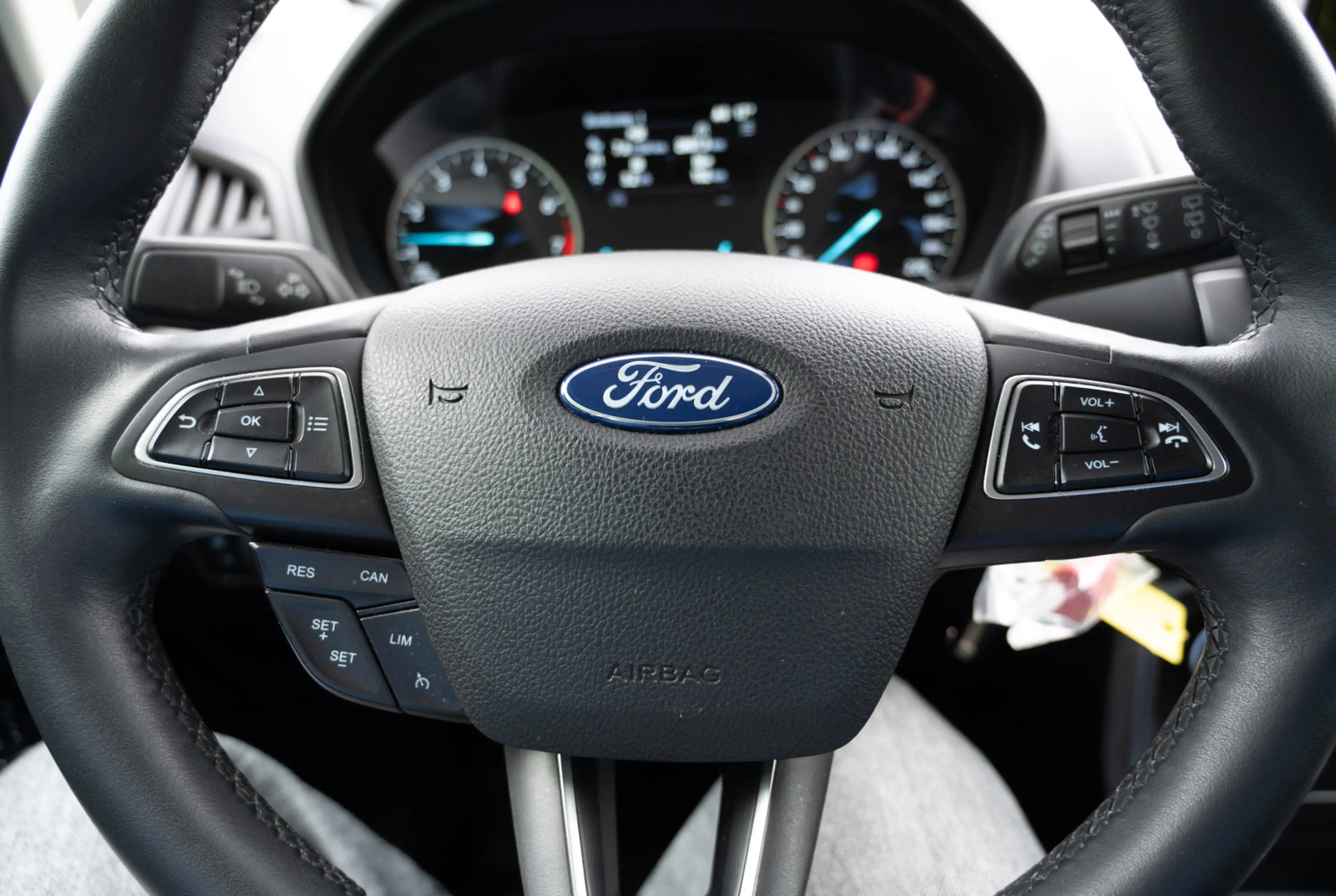 Ford EcoSport 1.0 EcoBoost Cool & Connect 100 *AHK*DAB*BLUETOOTH* *INVENTUR-SALE* — photo 14