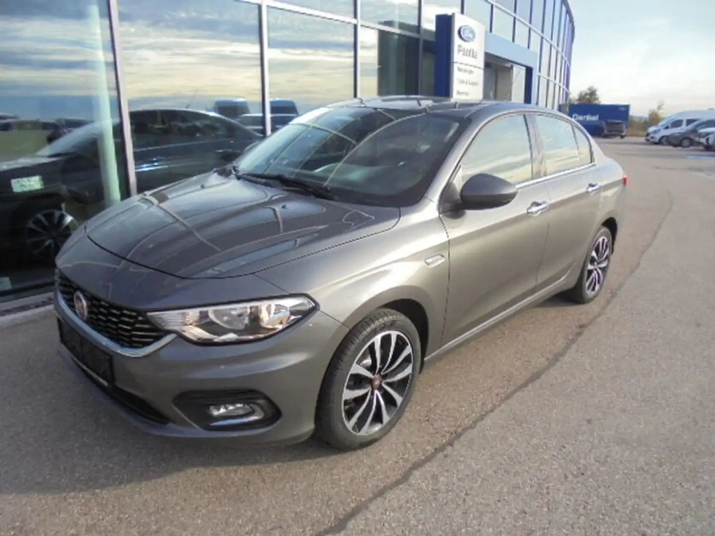 Fiat Tipo Easy 95PS Diesel Grau - 1