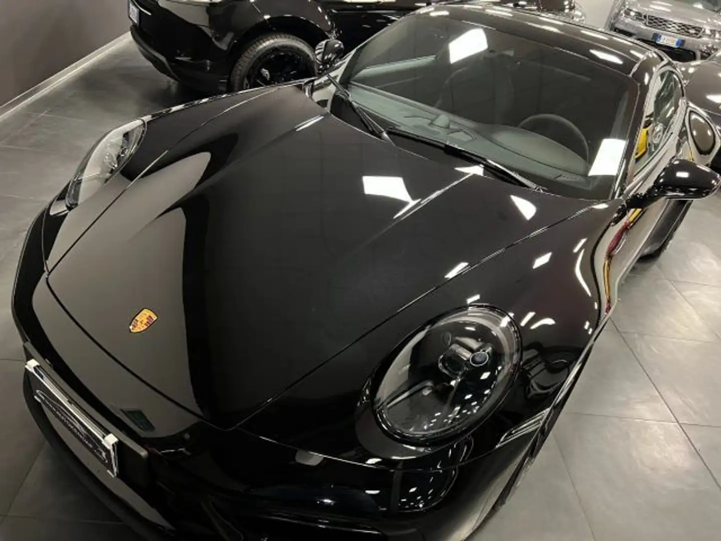 Porsche 992 911 Carrera GTS Nero - 2
